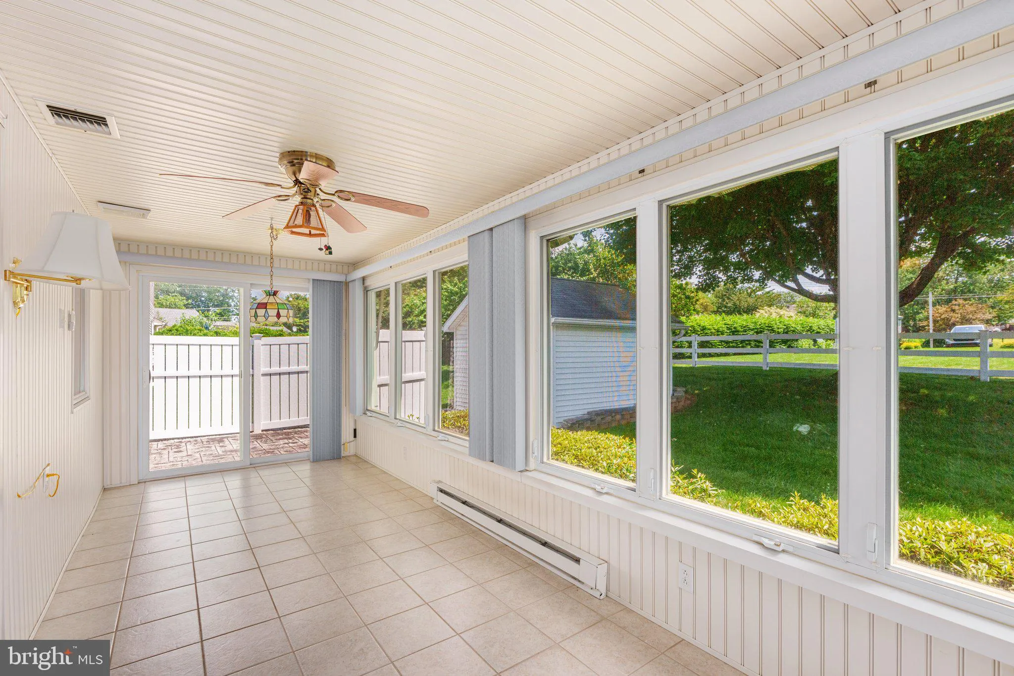 Easton, Pennsylvania 18045, United States, 3 Bedrooms Bedrooms, ,4 BathroomsBathrooms,Residential,Pending,158672