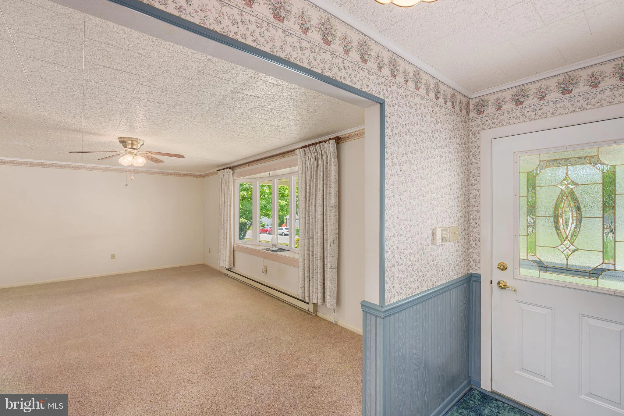 Easton, Pennsylvania 18045, United States, 3 Bedrooms Bedrooms, ,4 BathroomsBathrooms,Residential,Pending,158672