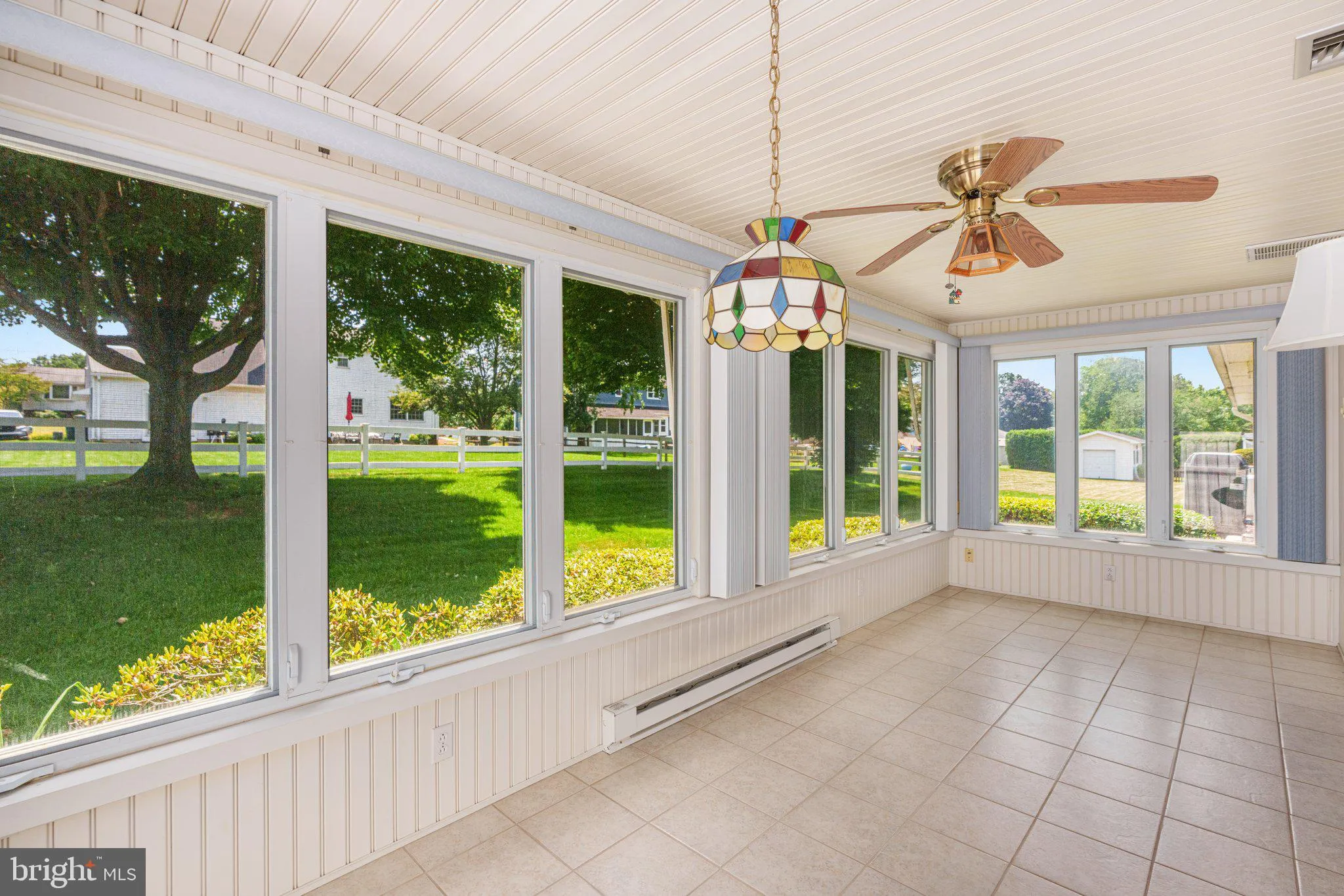 Easton, Pennsylvania 18045, United States, 3 Bedrooms Bedrooms, ,4 BathroomsBathrooms,Residential,Pending,158672