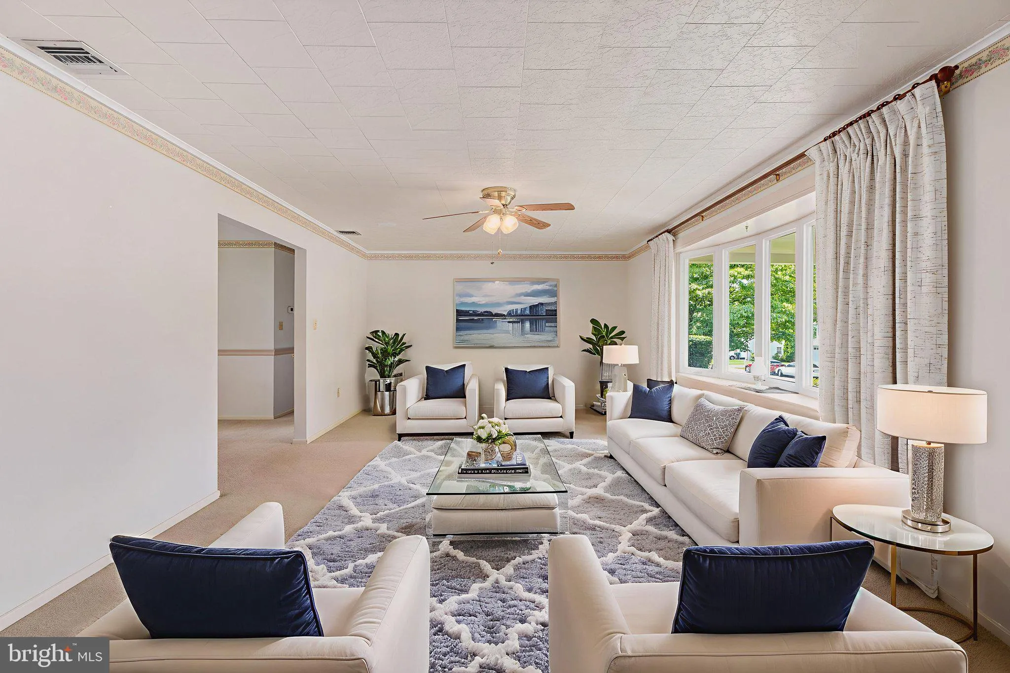 Easton, Pennsylvania 18045, United States, 3 Bedrooms Bedrooms, ,4 BathroomsBathrooms,Residential,Pending,158672