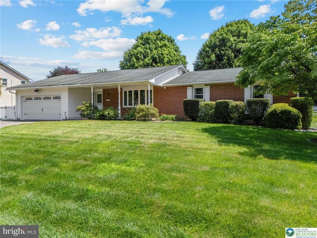 Easton, Pennsylvania 18045, United States, 3 Bedrooms Bedrooms, ,4 BathroomsBathrooms,Residential,Pending,158672 Easton, Pennsylvania 18045, United States, 3 Bedrooms Bedrooms, ,4 BathroomsBathrooms,Residential,Pending,158672