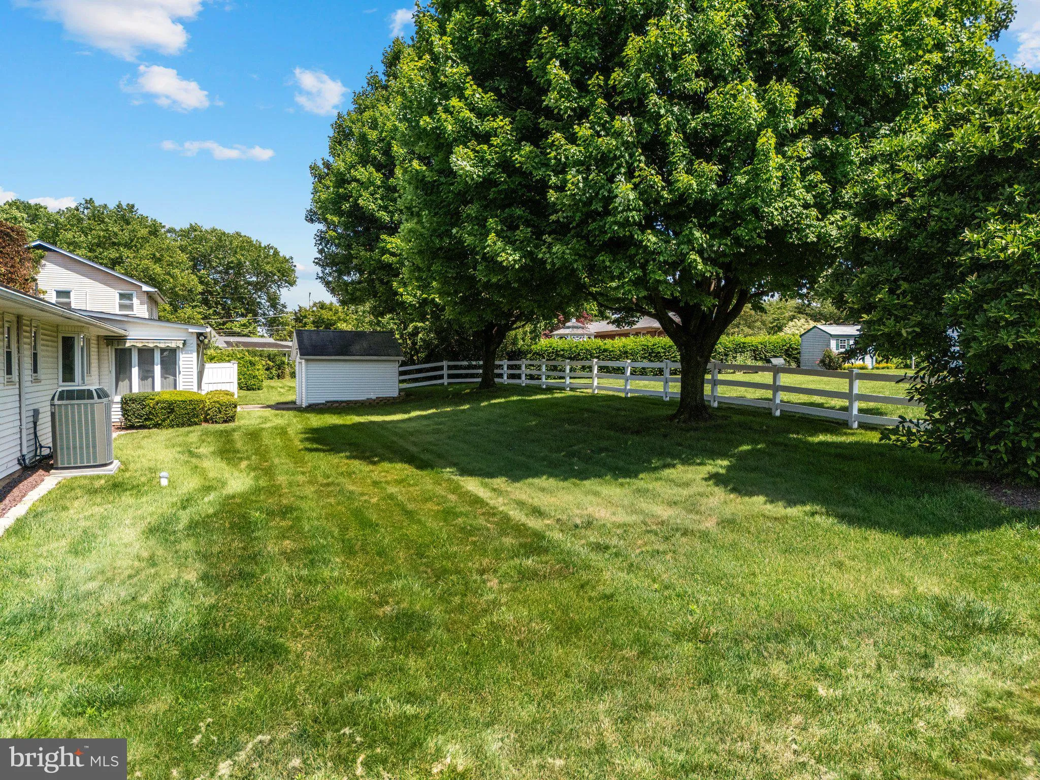 Easton, Pennsylvania 18045, United States, 3 Bedrooms Bedrooms, ,4 BathroomsBathrooms,Residential,Pending,158672