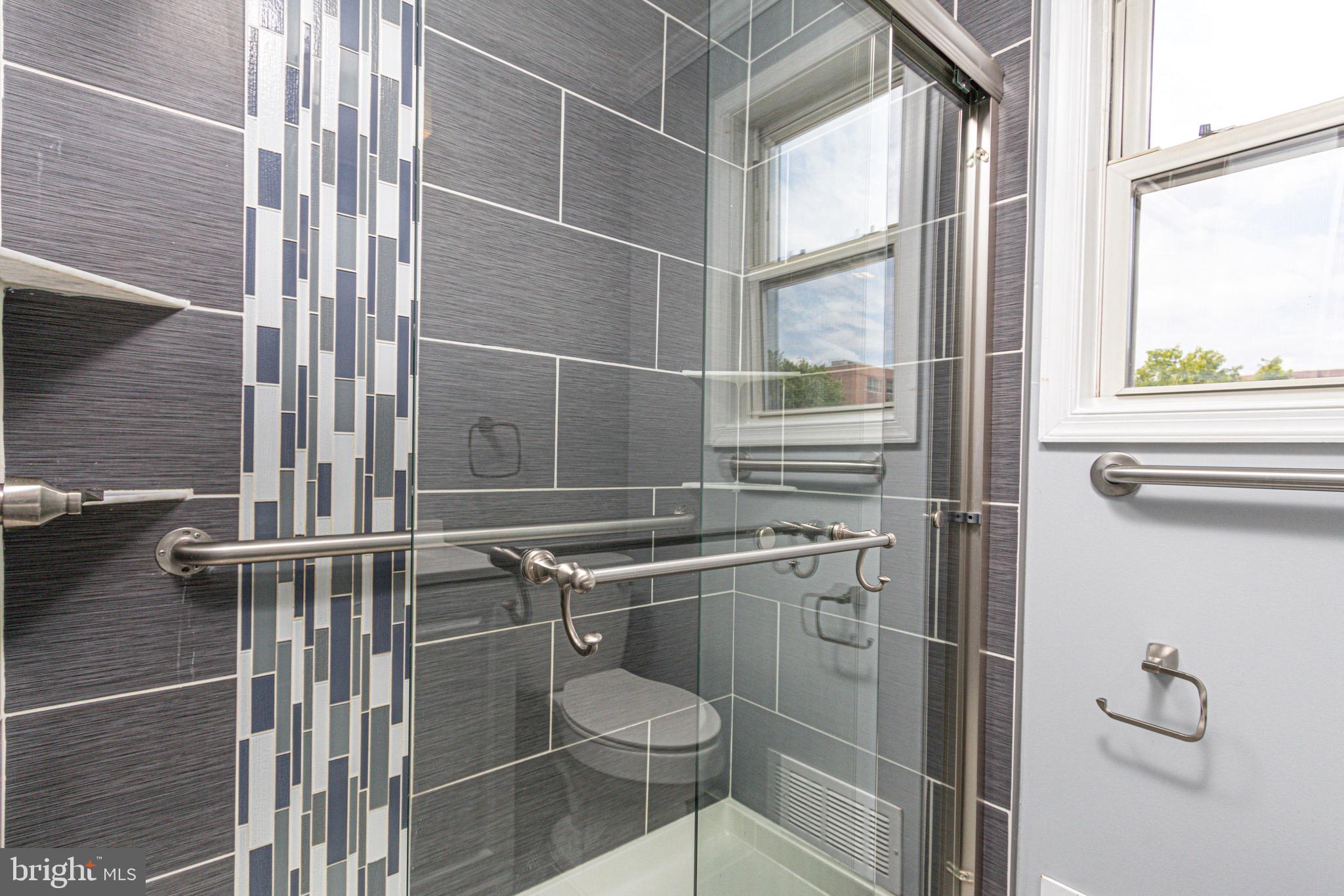 GREEKTOWN - Residential