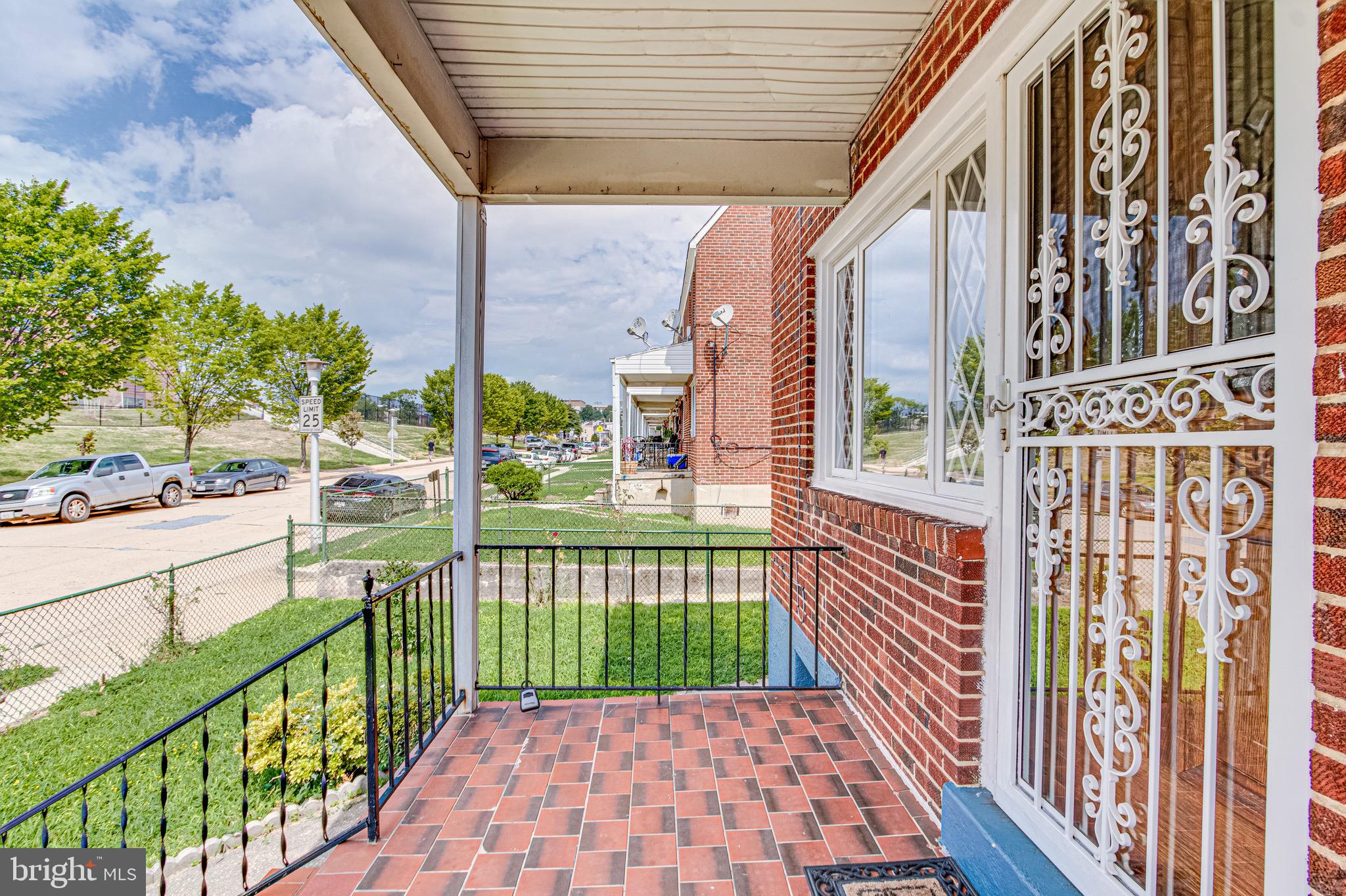 GREEKTOWN - Residential