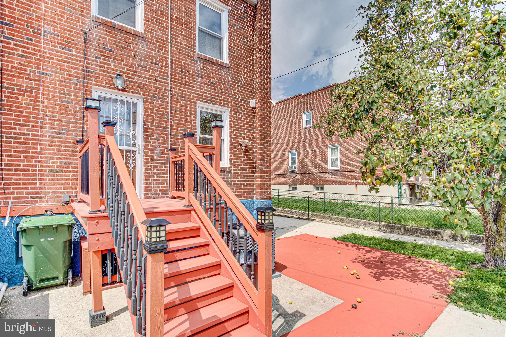 GREEKTOWN - Residential