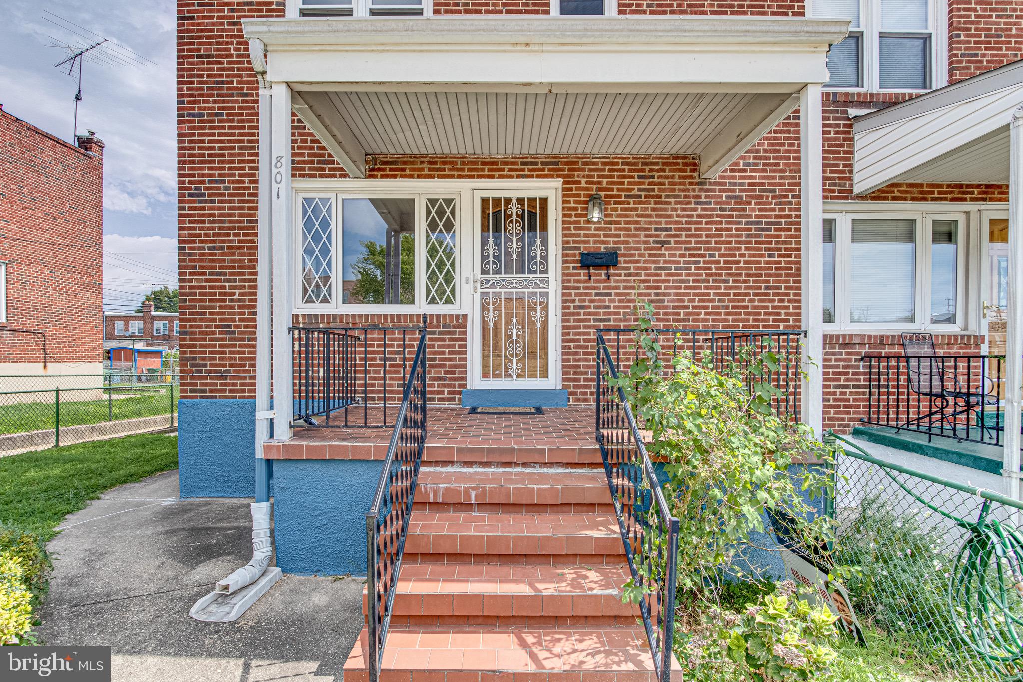 GREEKTOWN - Residential