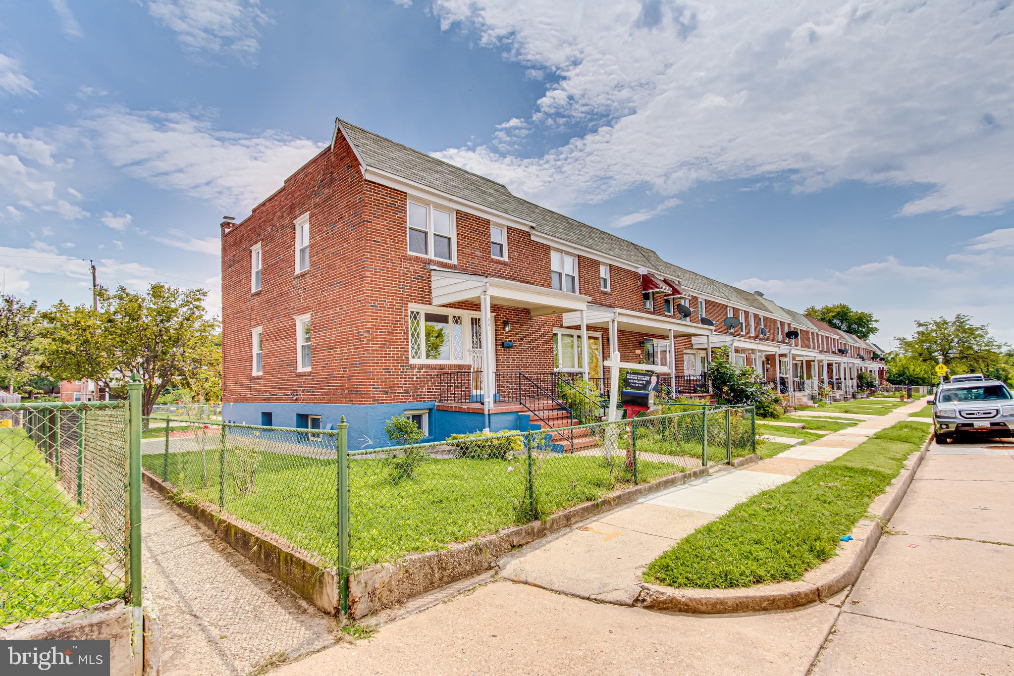 GREEKTOWN - Residential