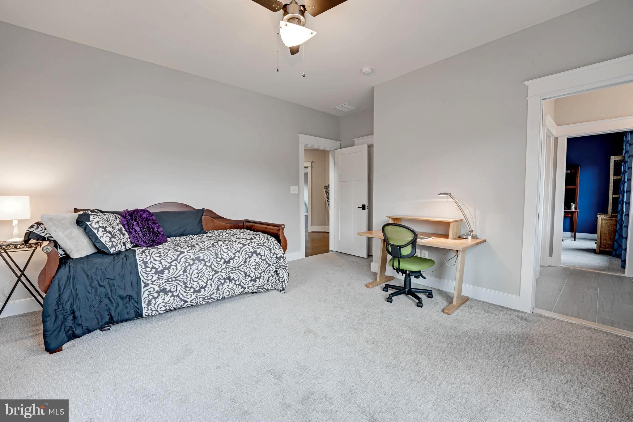 MURMURING PINES - Residential