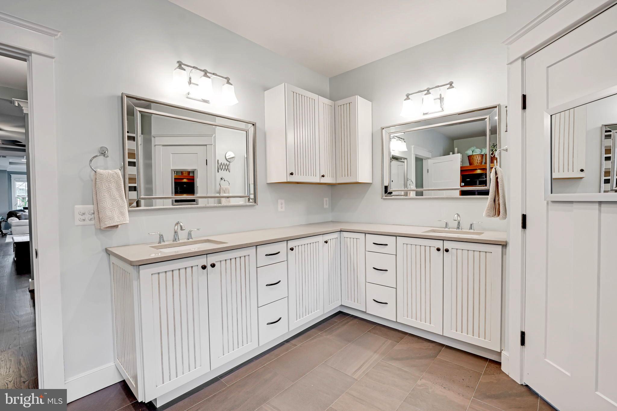 MURMURING PINES - Residential