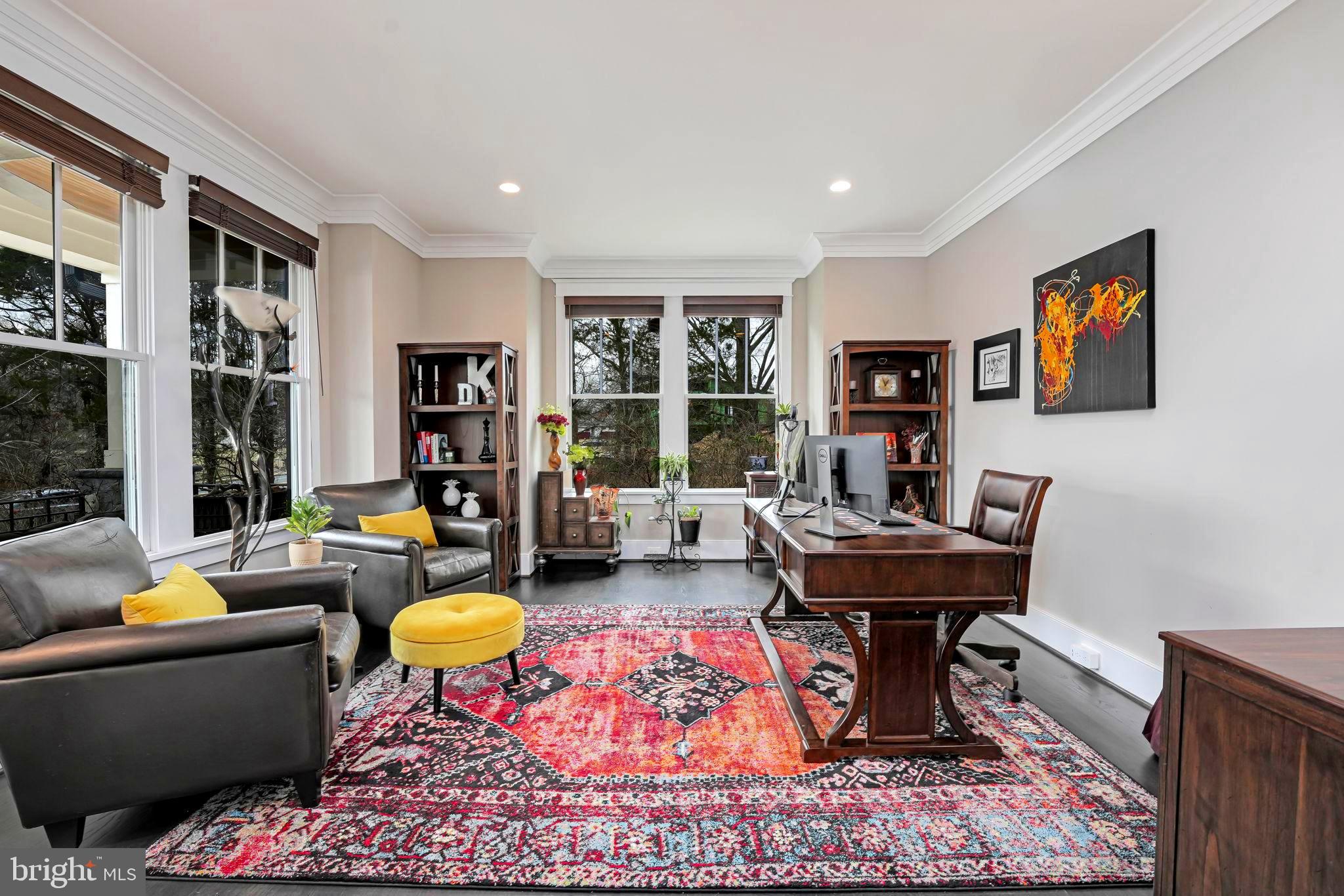 MURMURING PINES - Residential