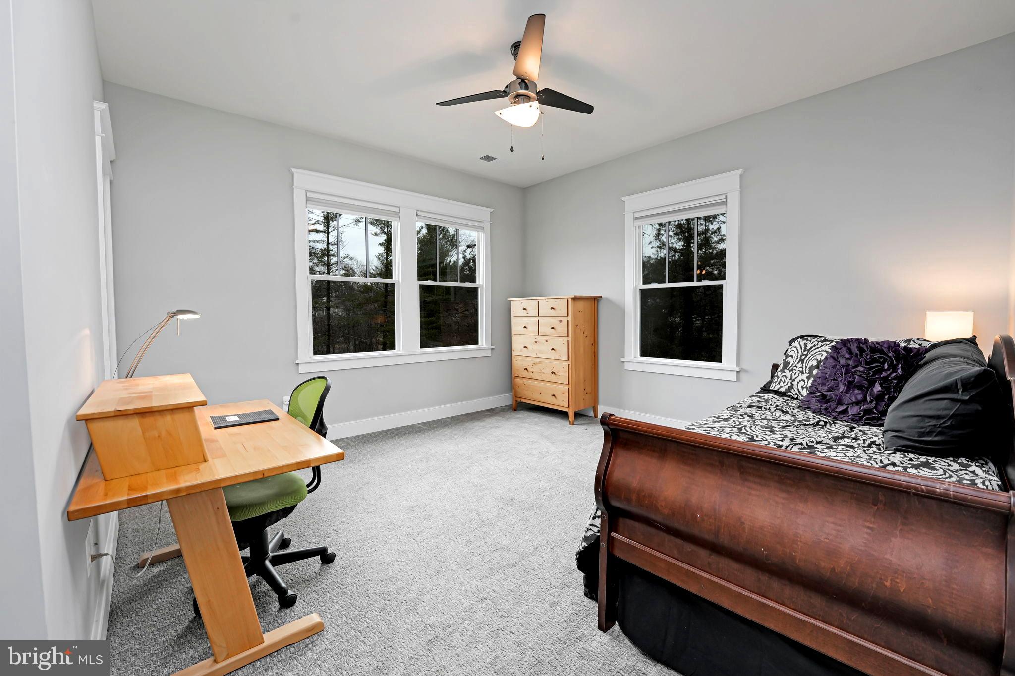 MURMURING PINES - Residential