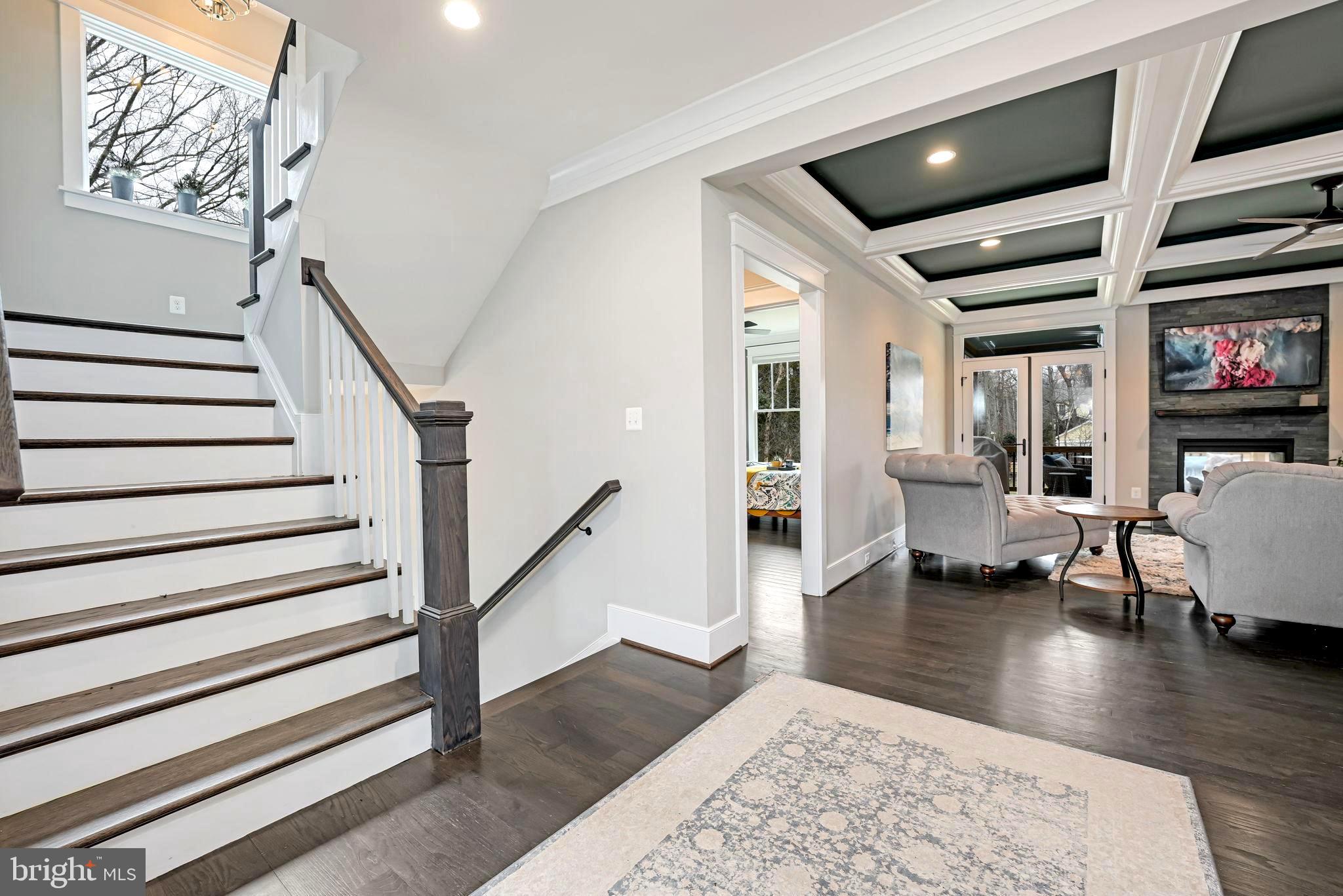 MURMURING PINES - Residential