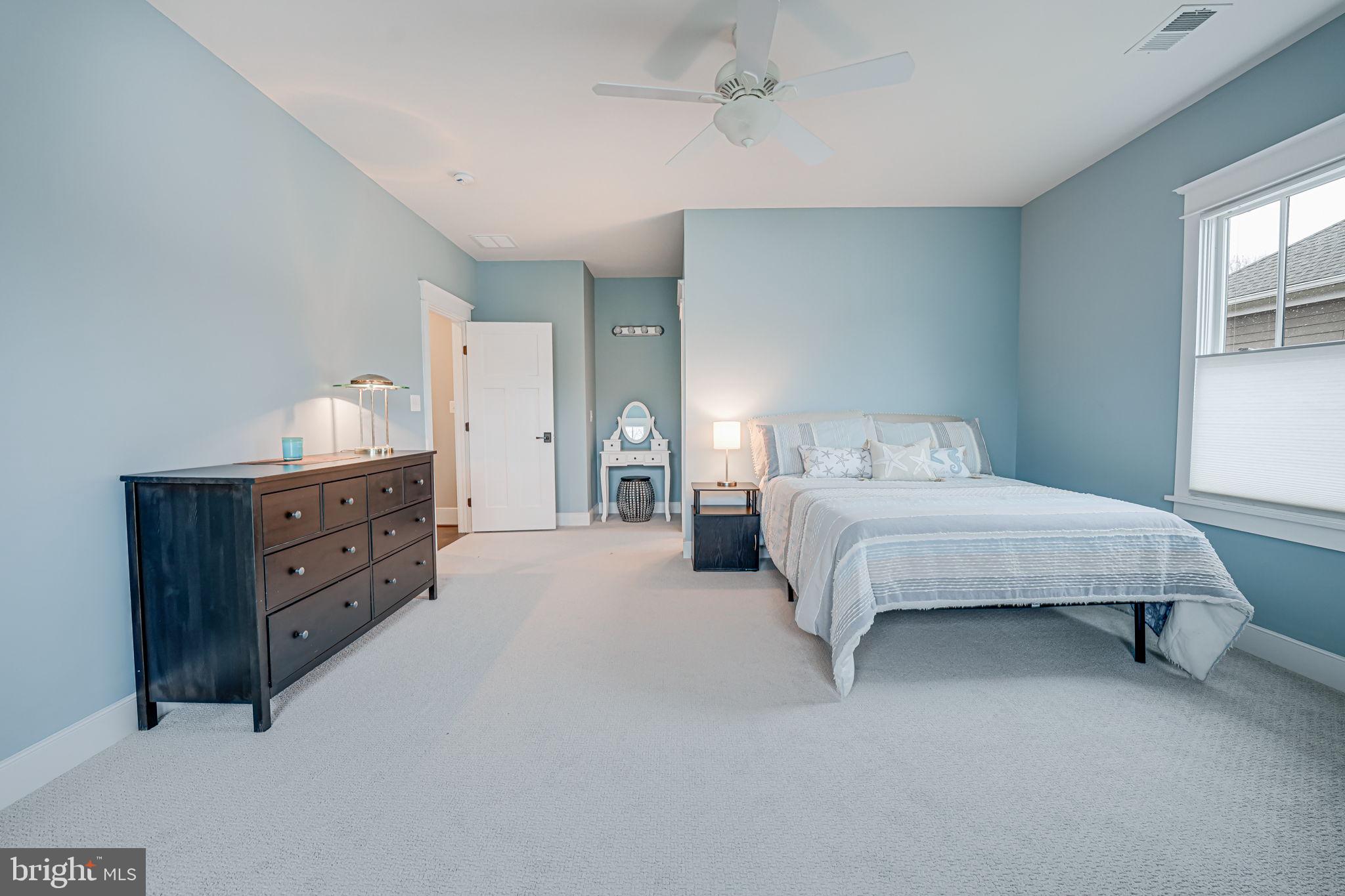 MURMURING PINES - Residential