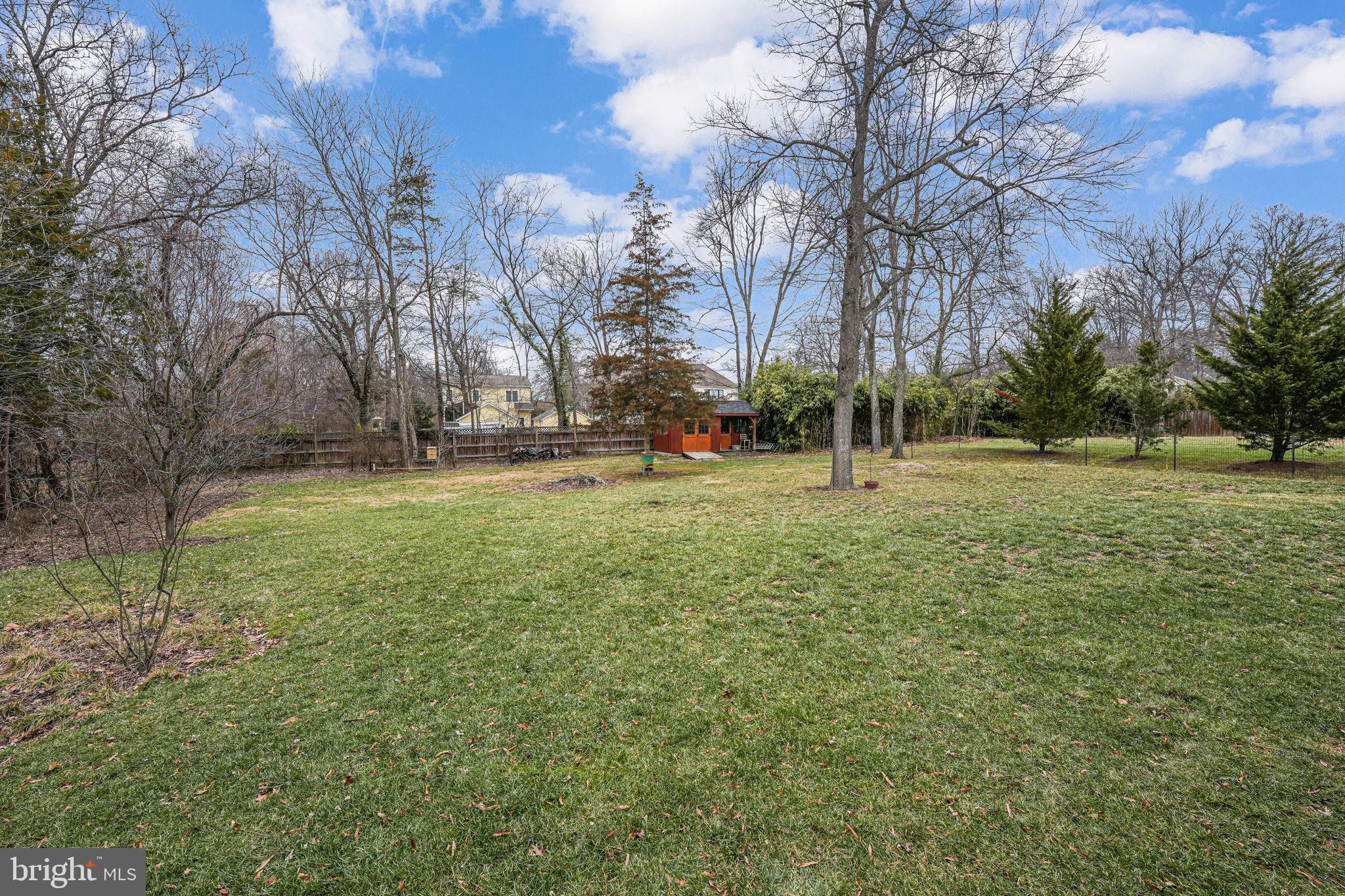 MURMURING PINES - Residential