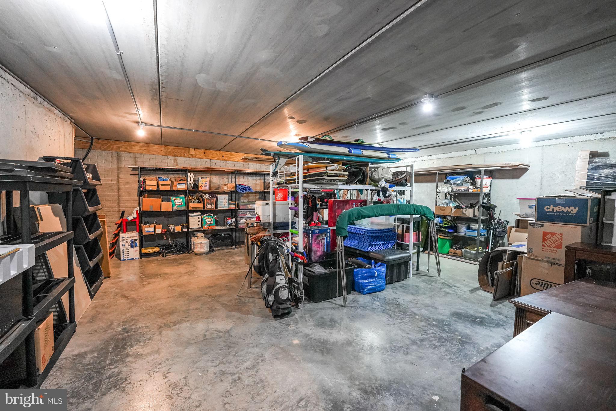 MURMURING PINES - Residential