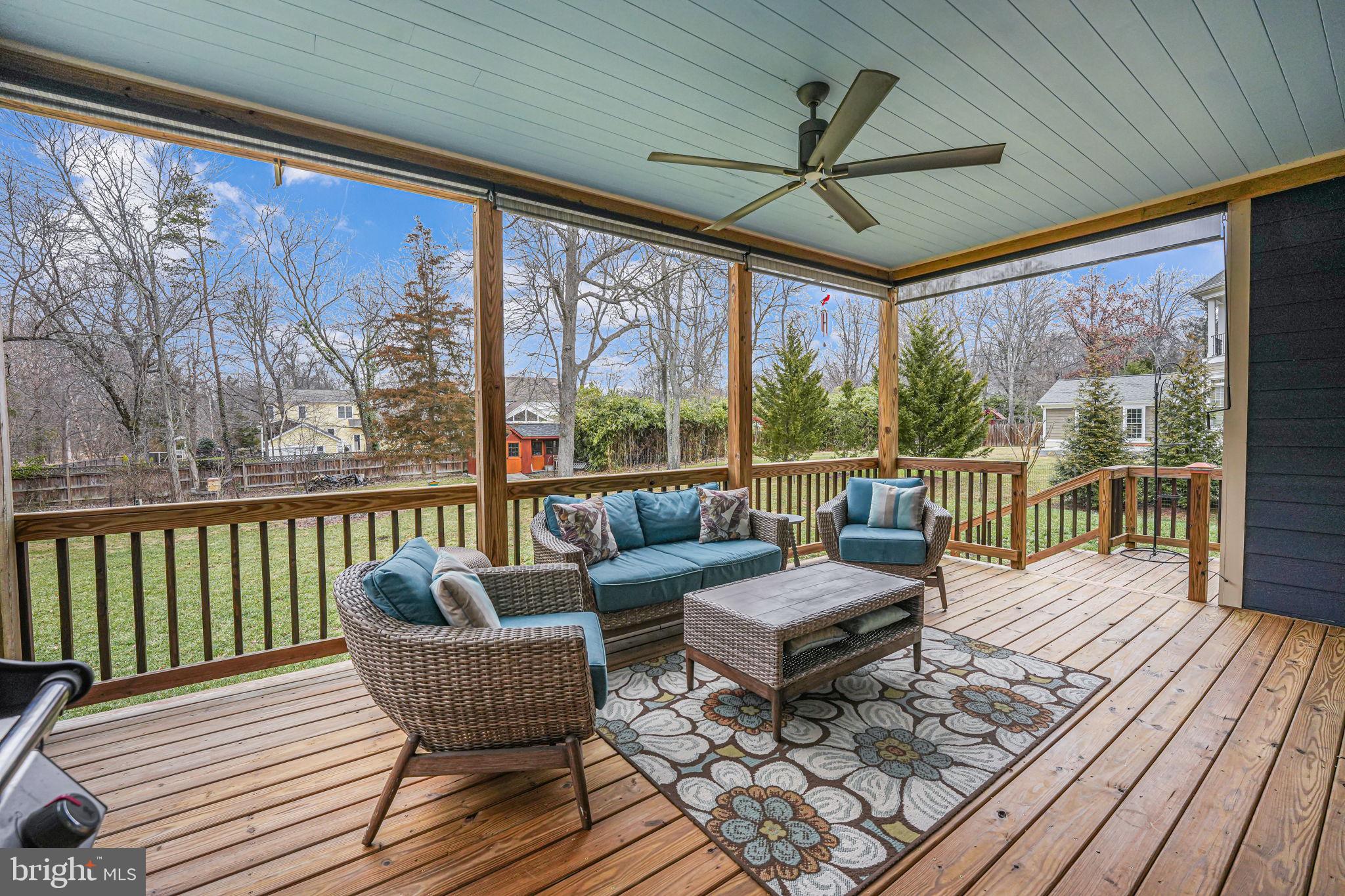 MURMURING PINES - Residential