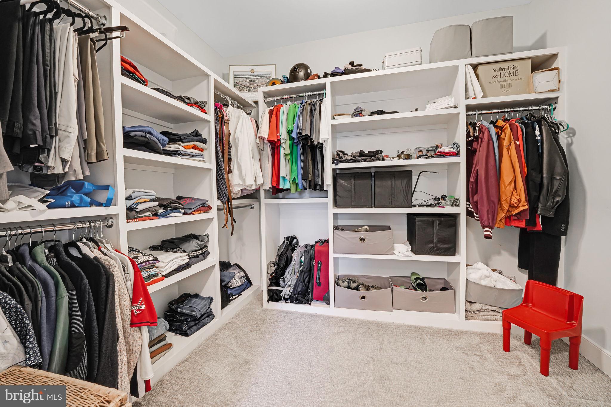 MURMURING PINES - Residential