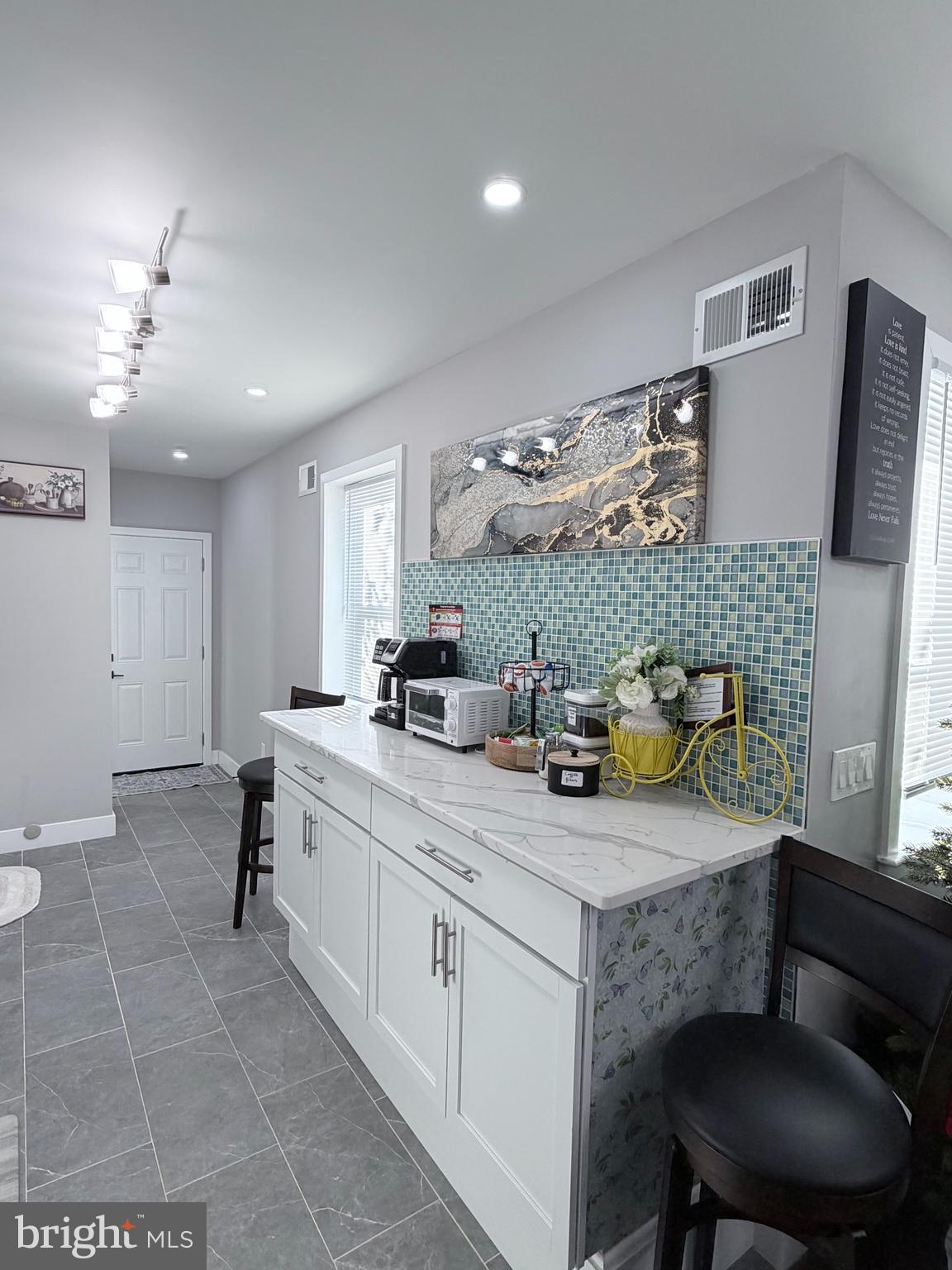 WHITMAN - Residential