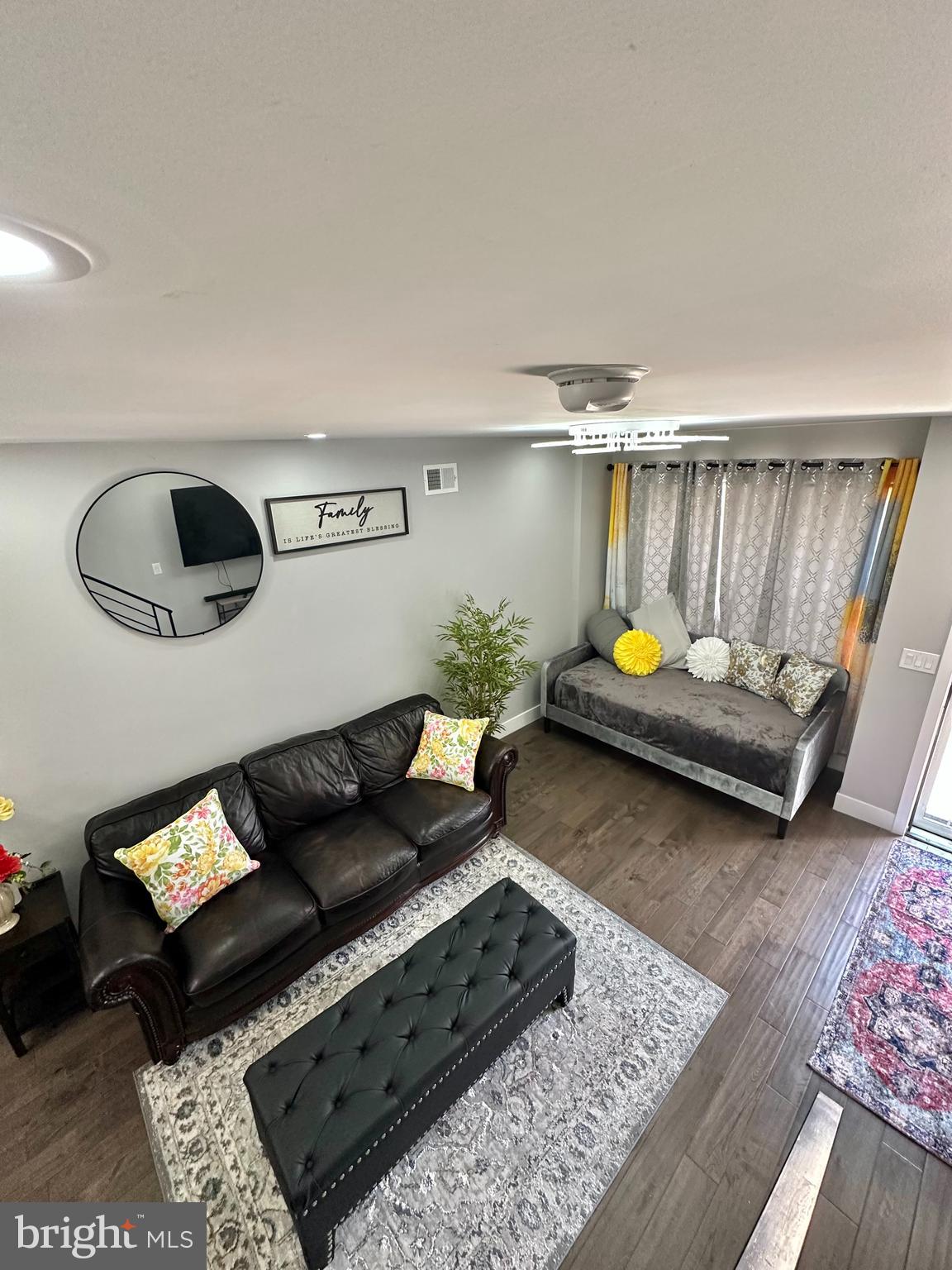 WHITMAN - Residential