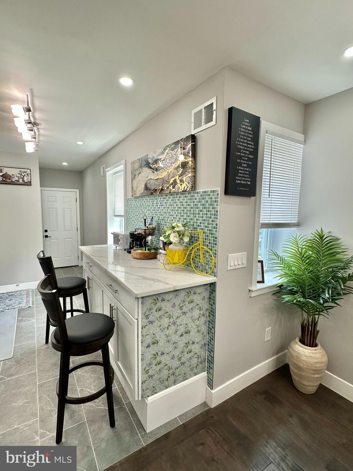 WHITMAN - Residential