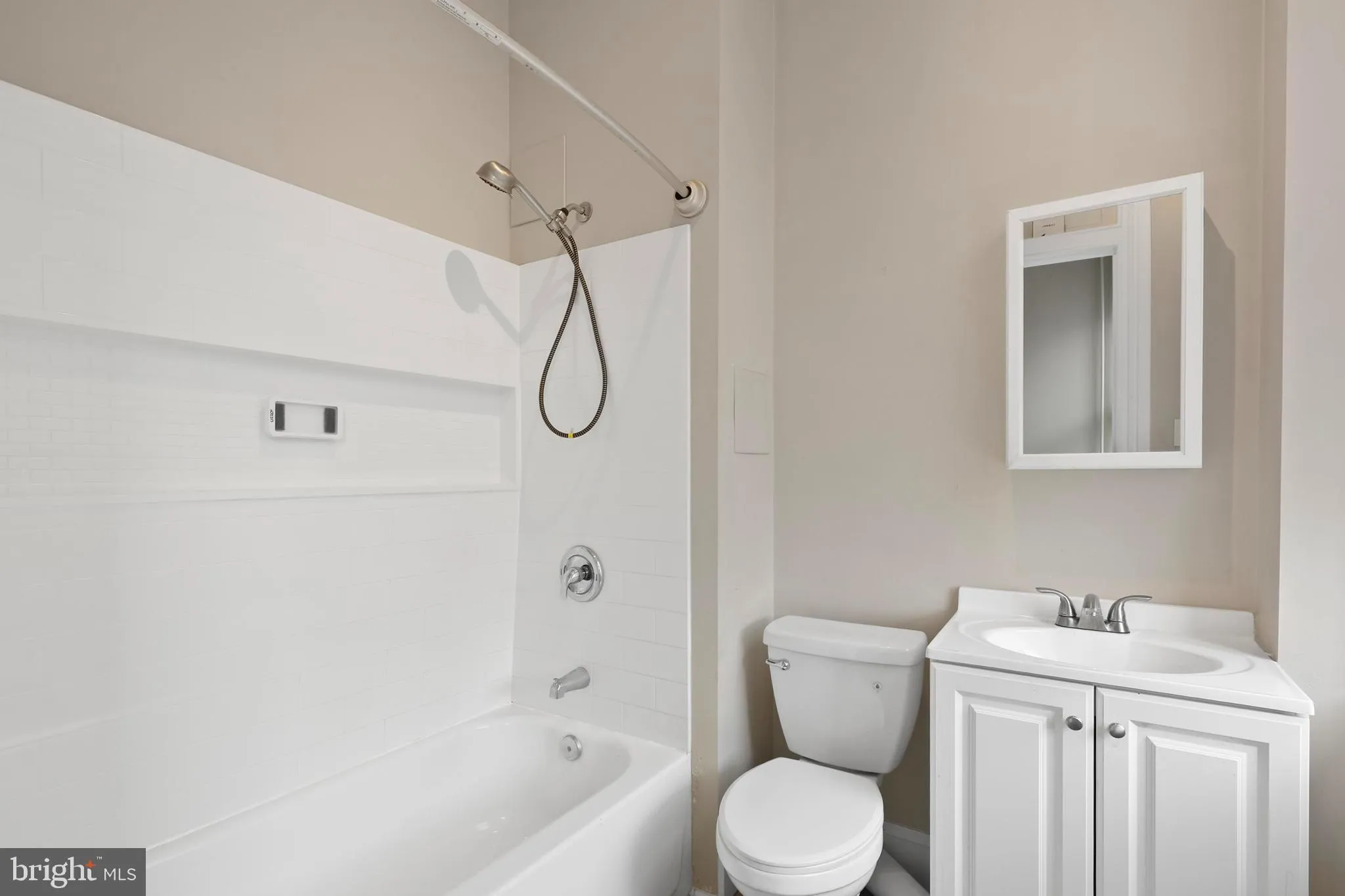 Baltimore, Maryland 21217, United States, 1 Bedroom Bedrooms, ,1 BathroomBathrooms,Residential,Active,191071