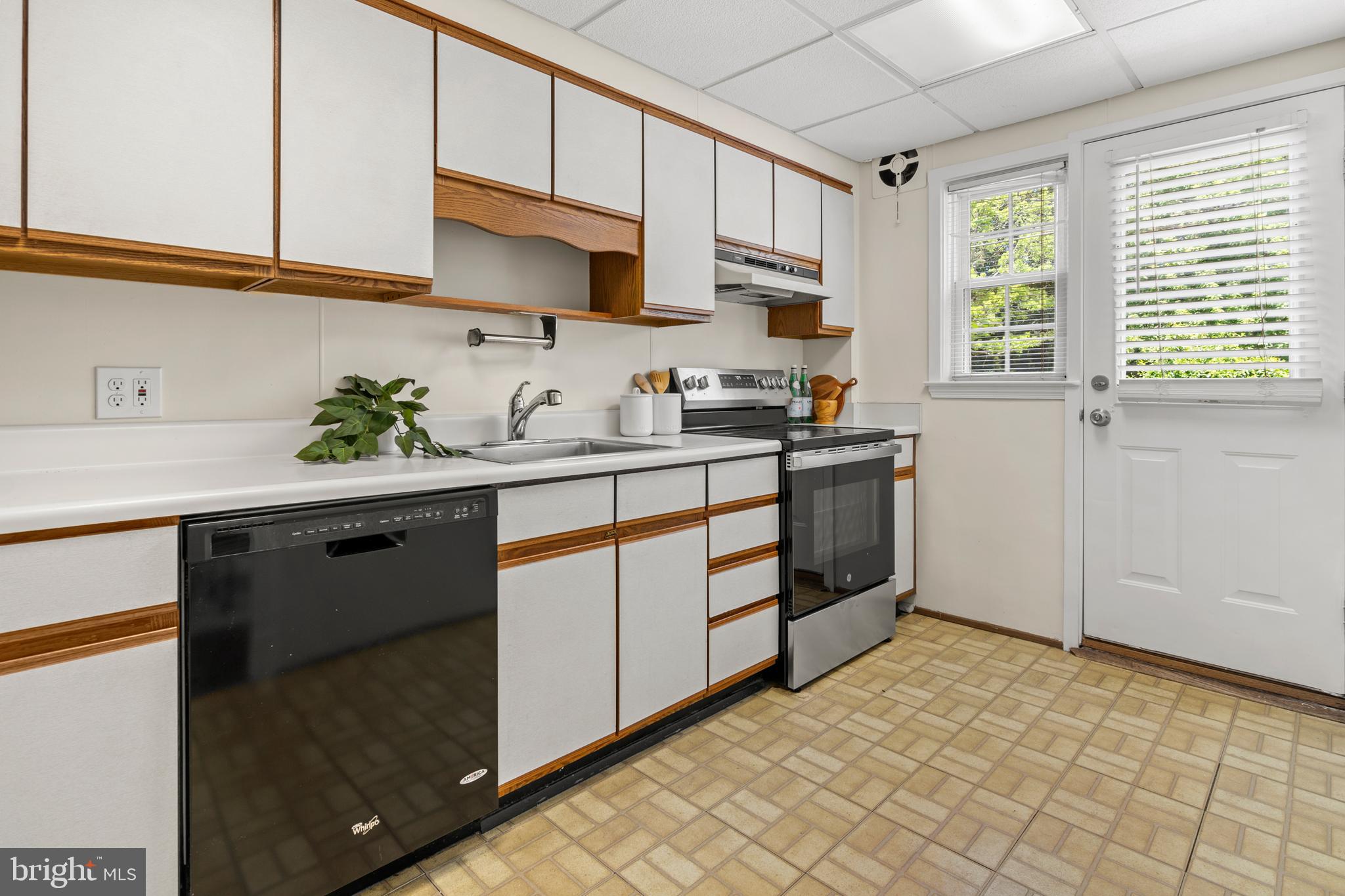 KNETTISHALL - Residential