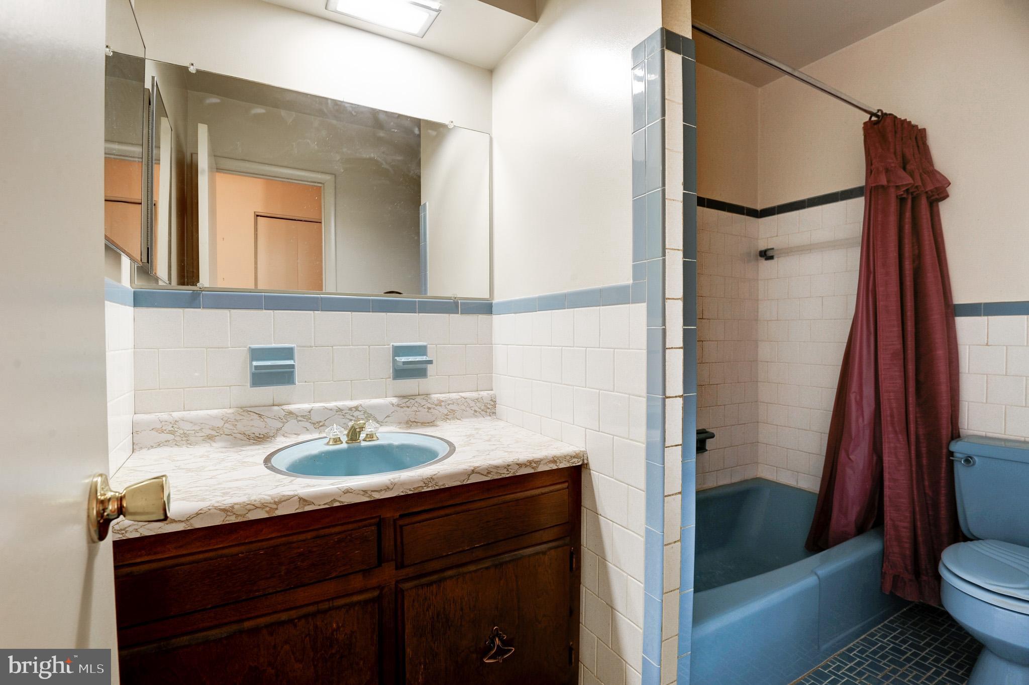 OAK ORCHARD - Residential