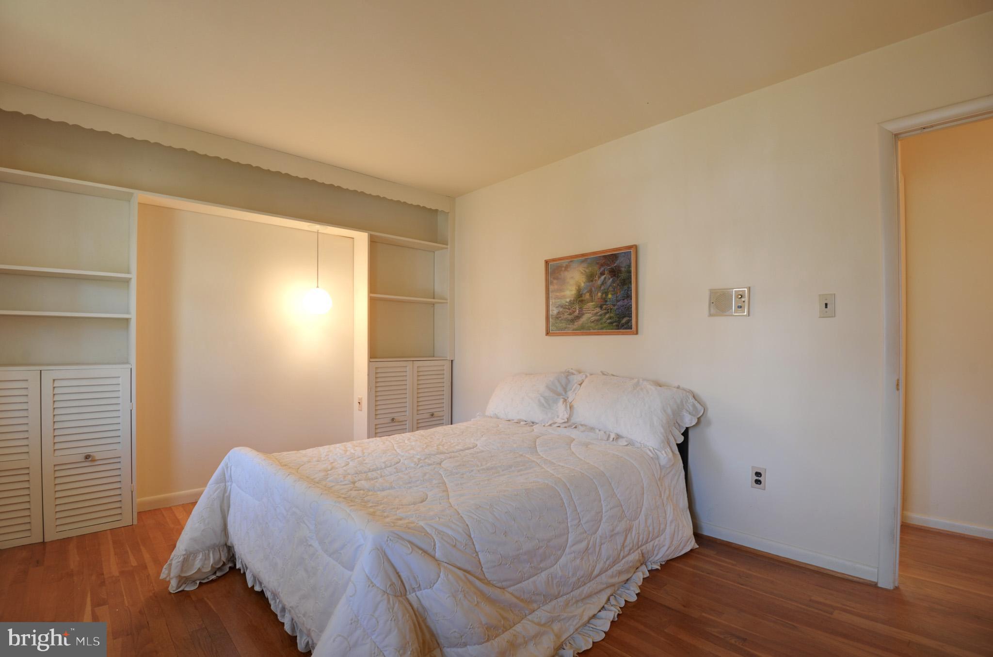 OAK ORCHARD - Residential