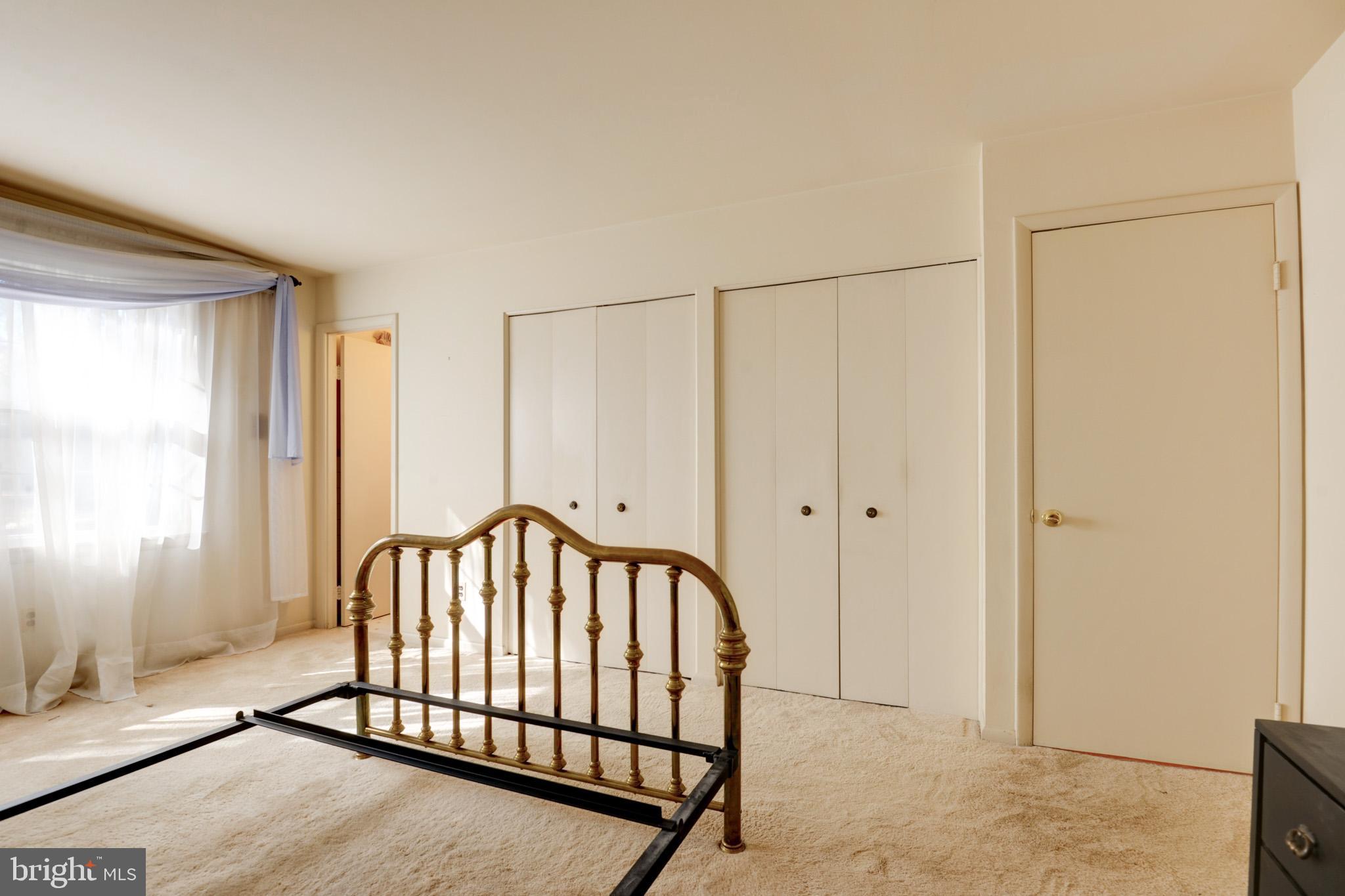 OAK ORCHARD - Residential