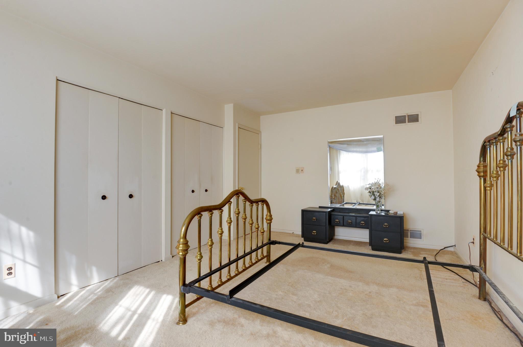 OAK ORCHARD - Residential