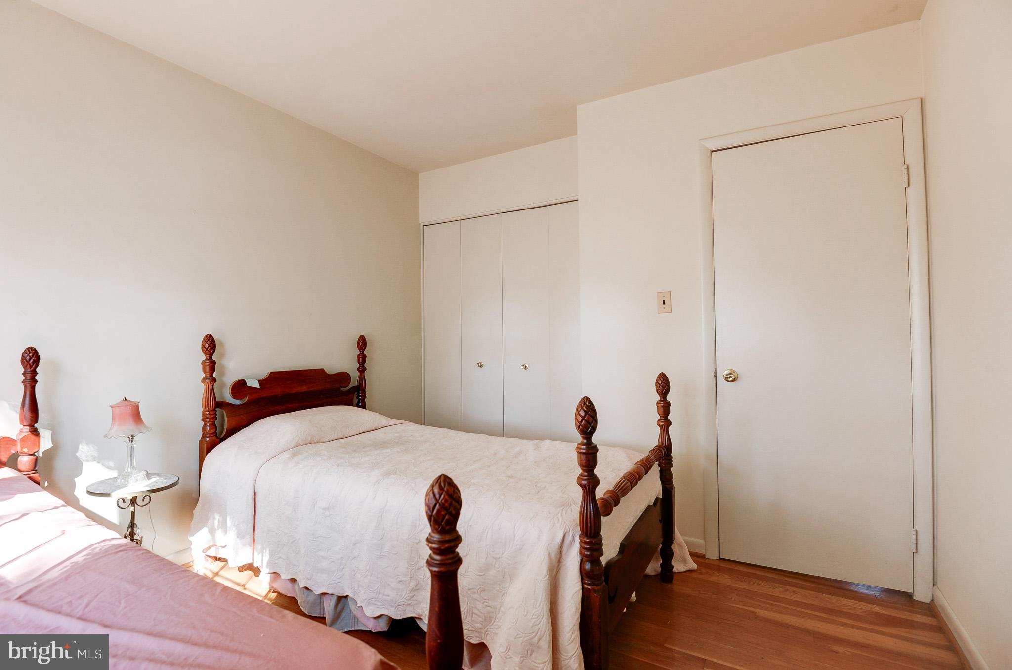 OAK ORCHARD - Residential