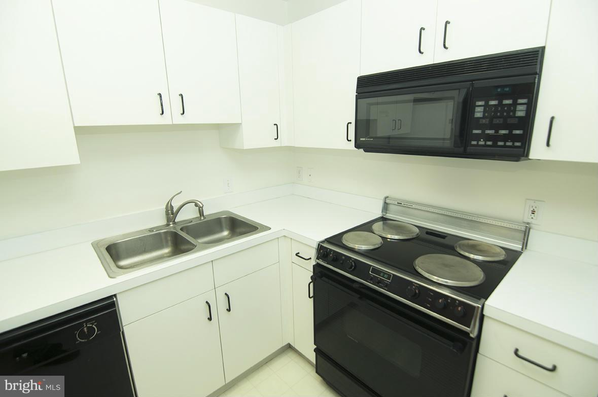 HARBORVIEW - Residential Lease