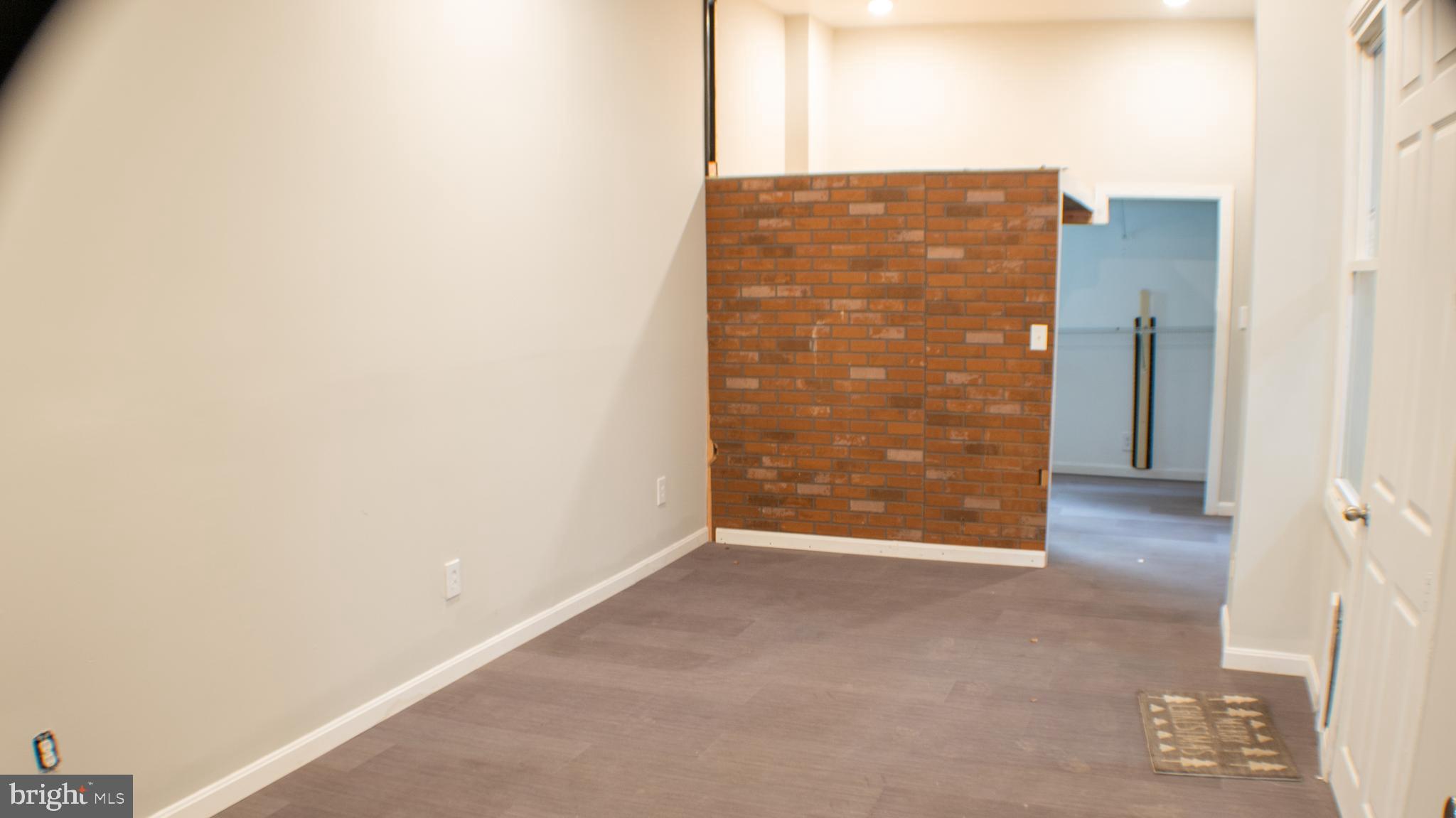 SHENANDOAH VALLEY - Residential Lease