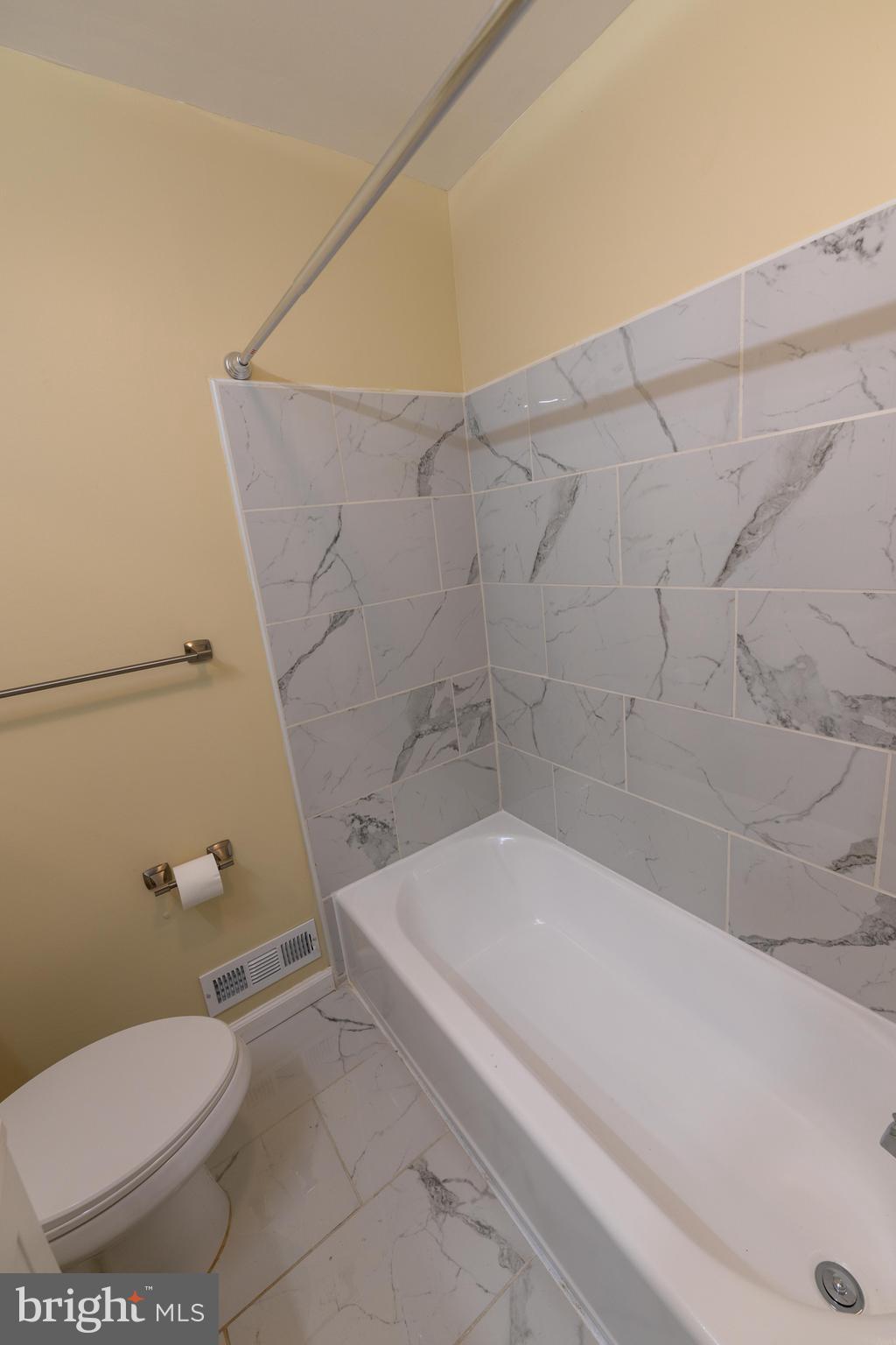 LYNN ACRES - Residential Lease