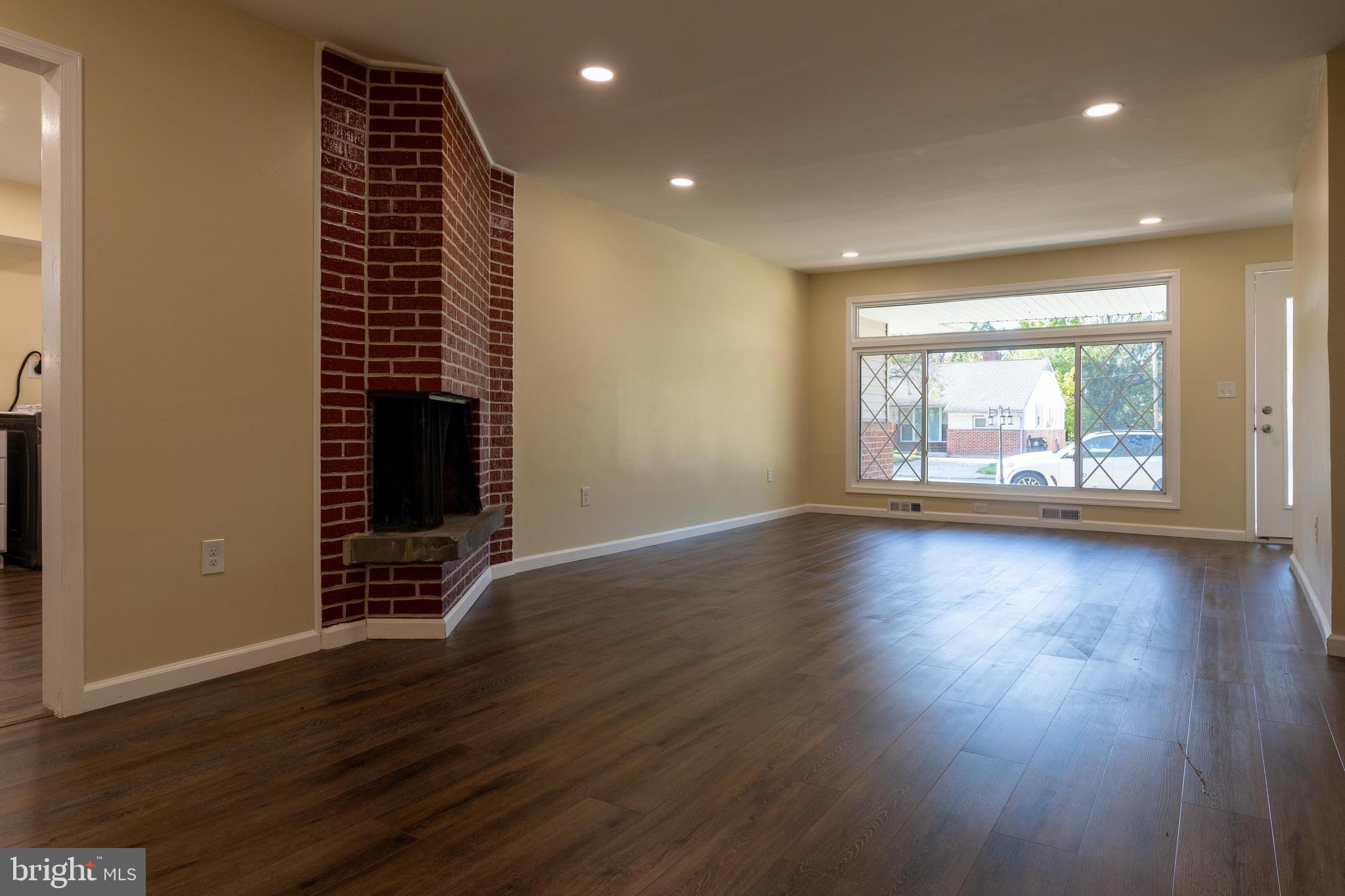 LYNN ACRES - Residential Lease