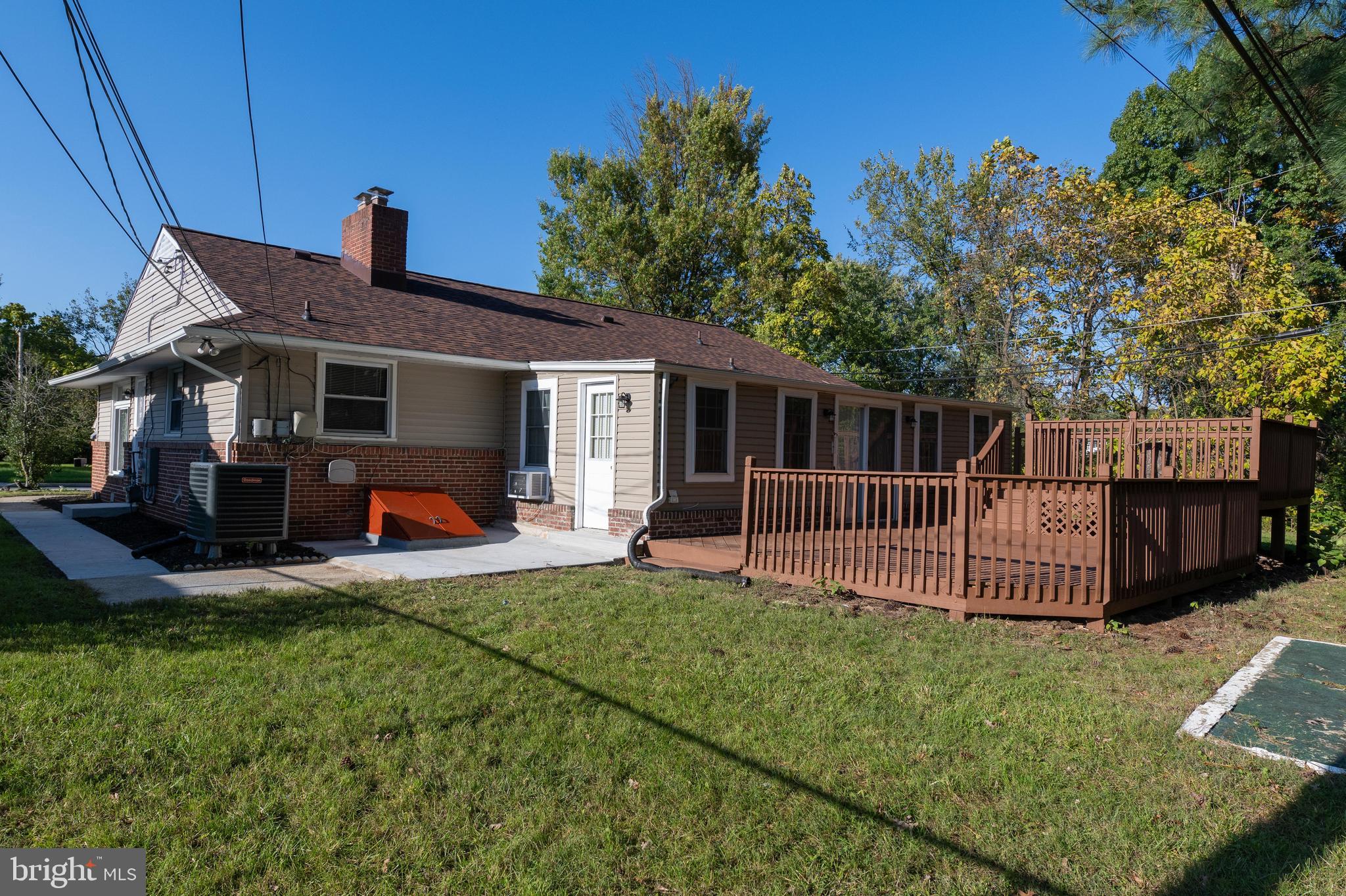 LYNN ACRES - Residential Lease