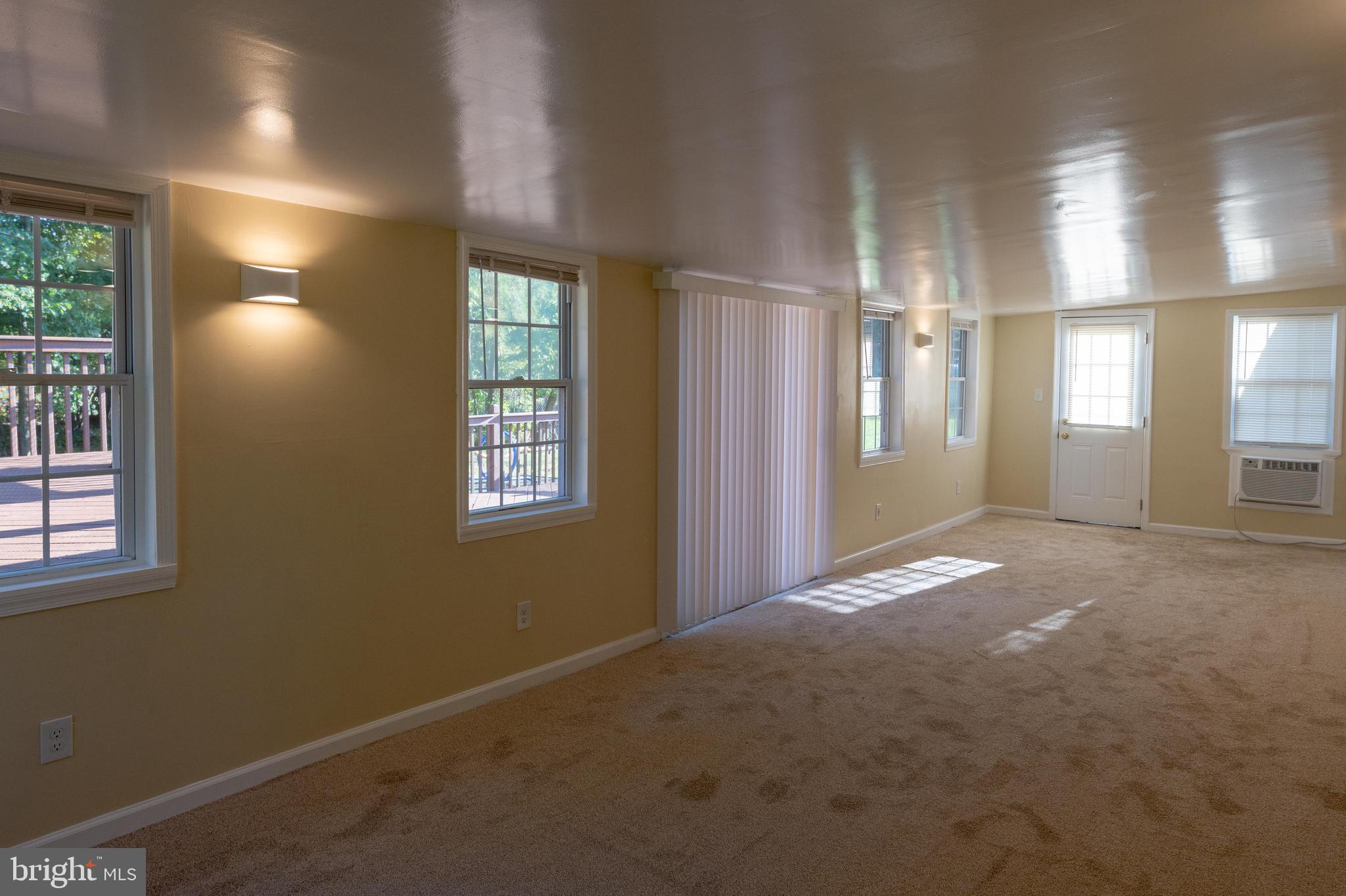 LYNN ACRES - Residential Lease