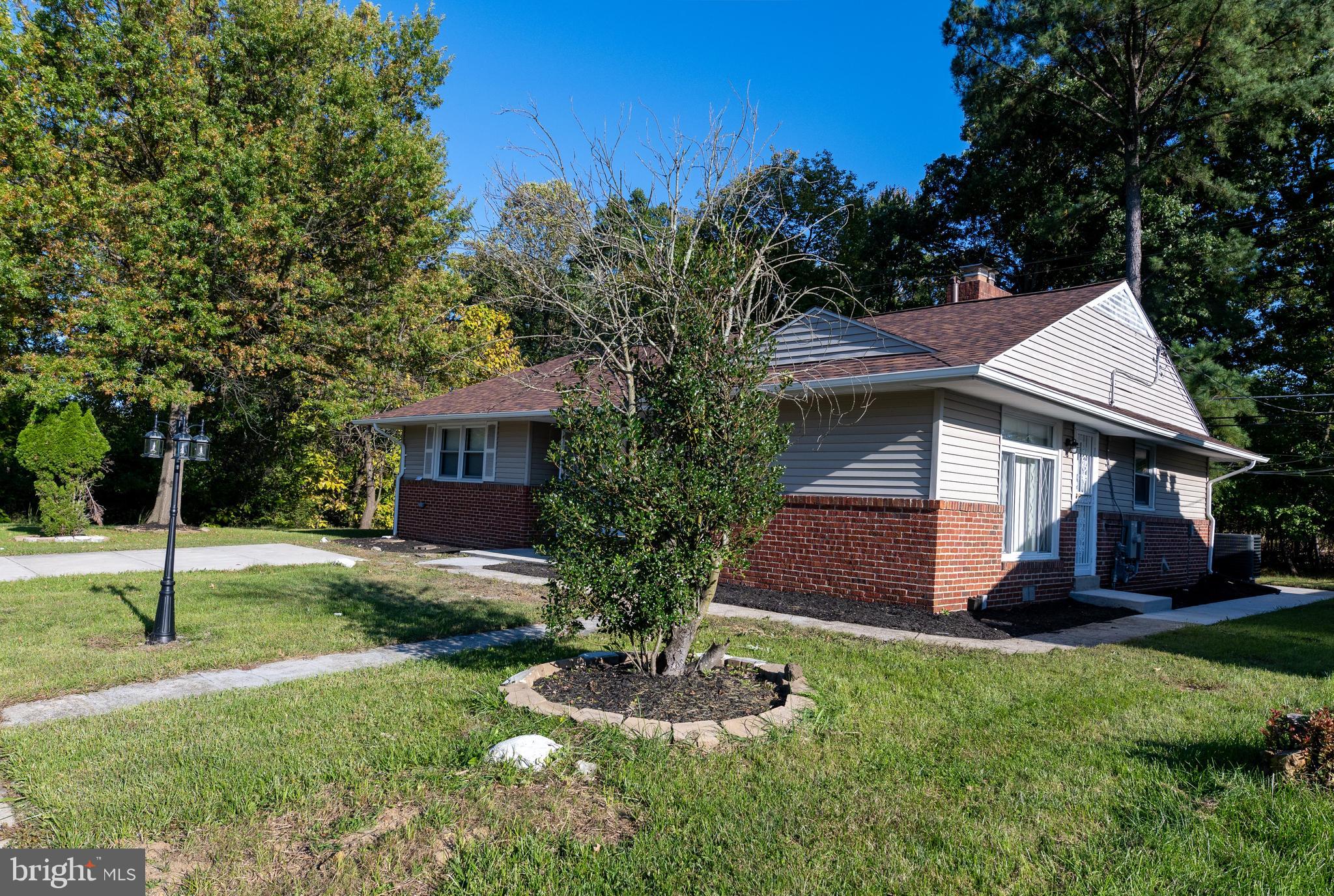 LYNN ACRES - Residential Lease