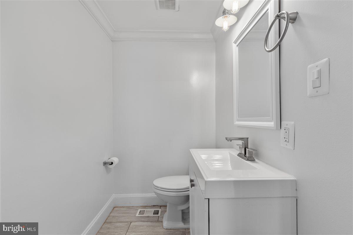 GAITHERSBURG OUTSIDE - Residential