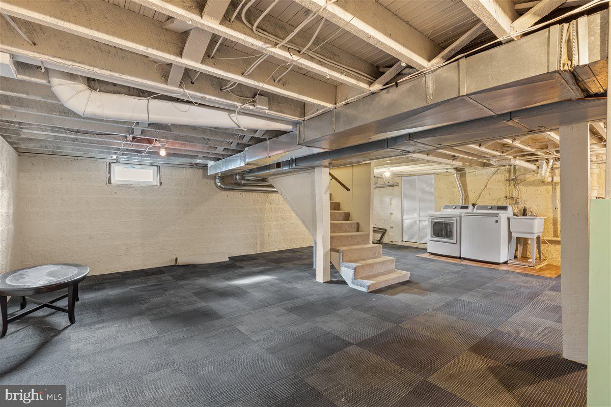 GAITHERSBURG OUTSIDE - Residential