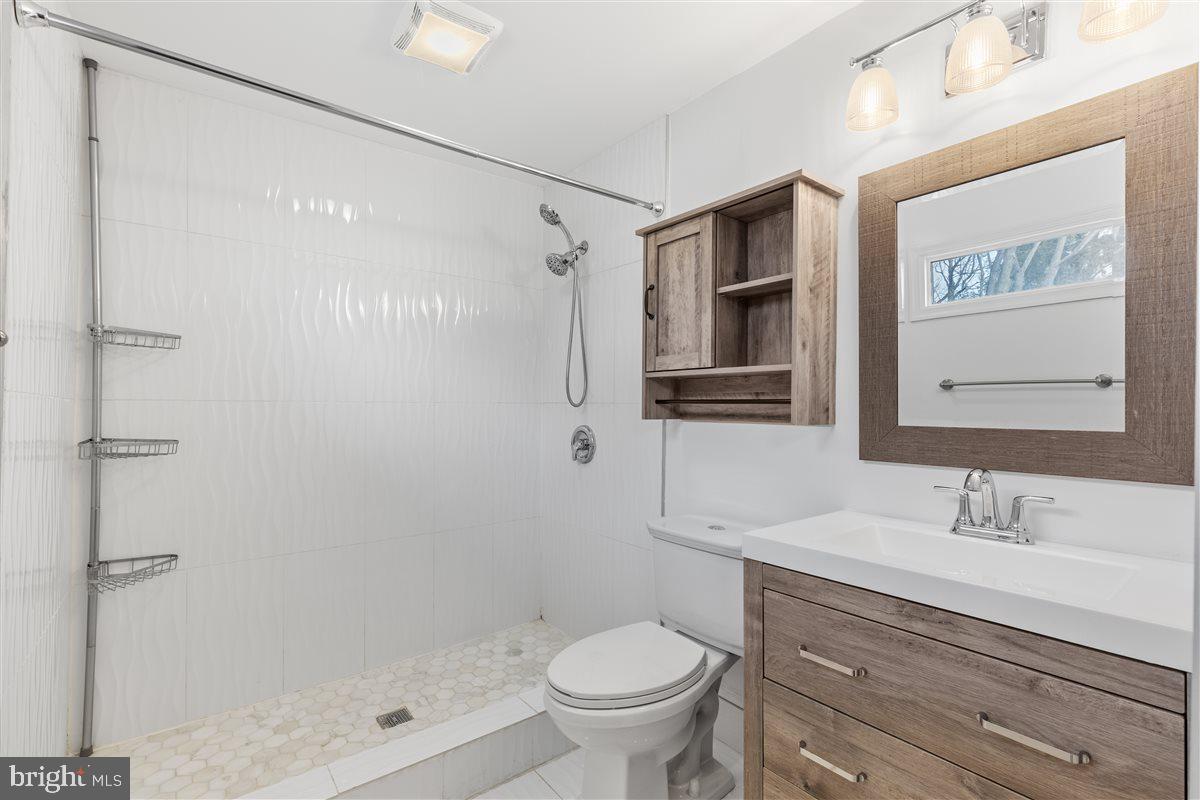 GAITHERSBURG OUTSIDE - Residential