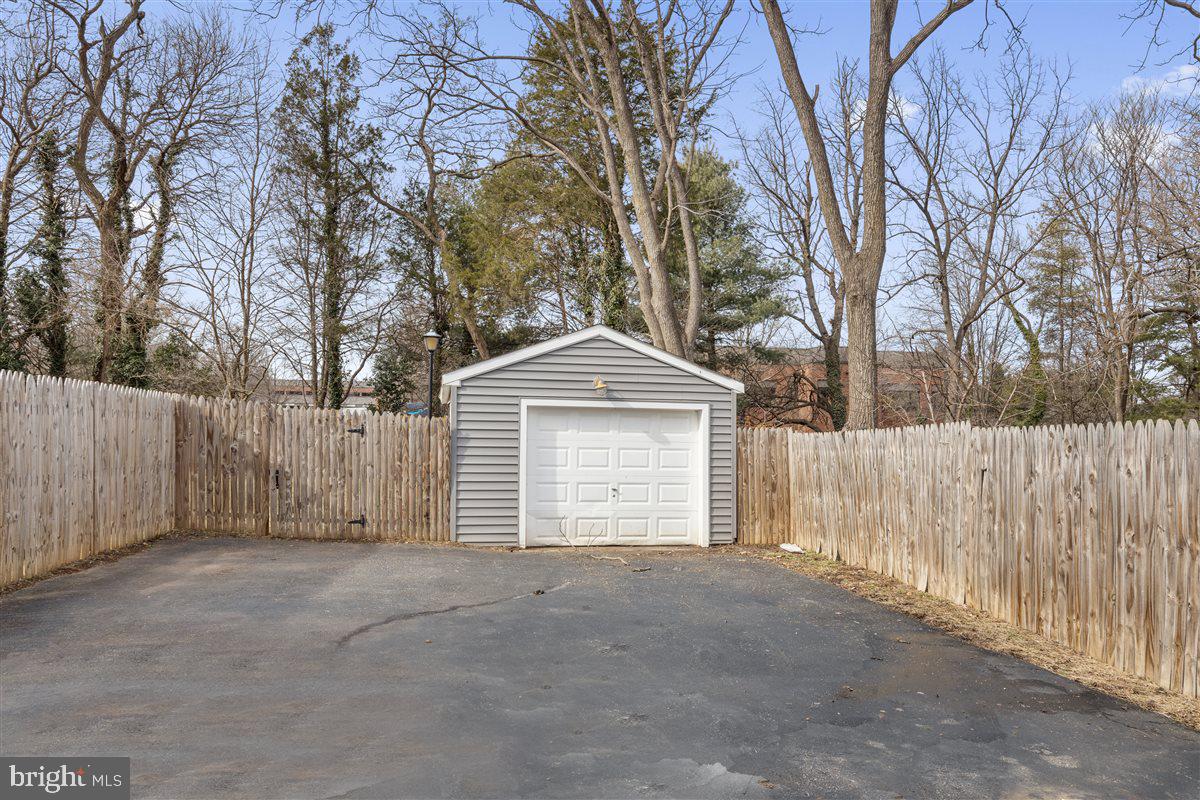 GAITHERSBURG OUTSIDE - Residential