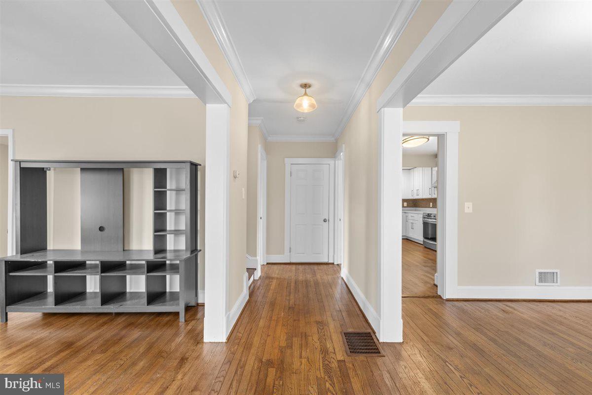 GAITHERSBURG OUTSIDE - Residential