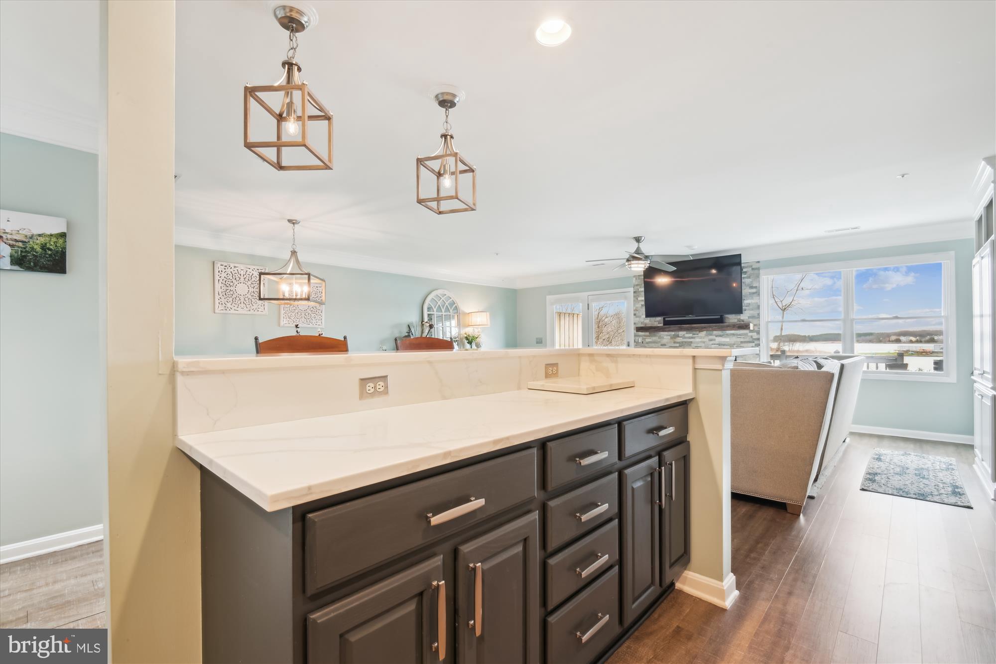 BAYSIDE - Residential