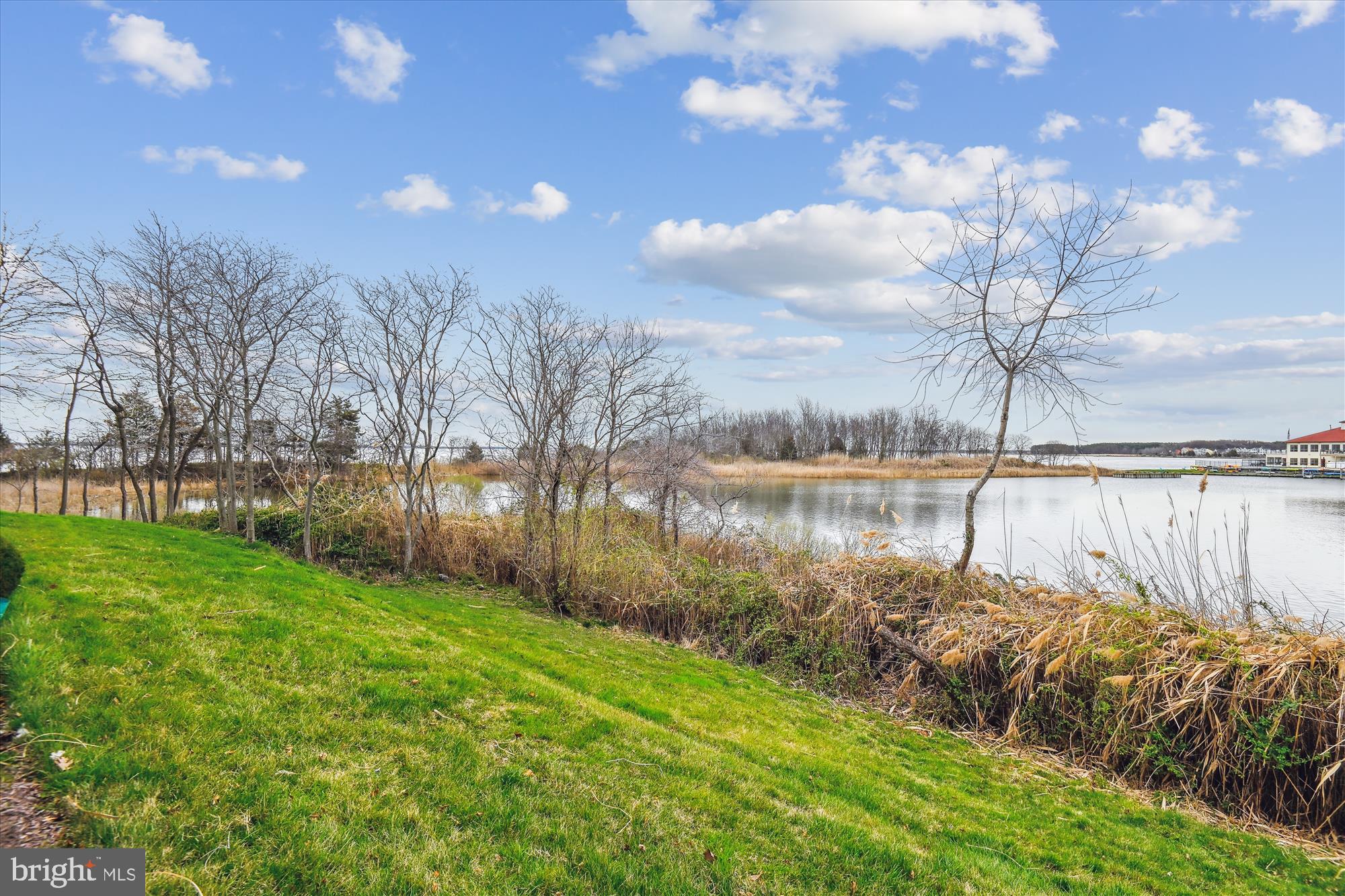 BAYSIDE - Residential