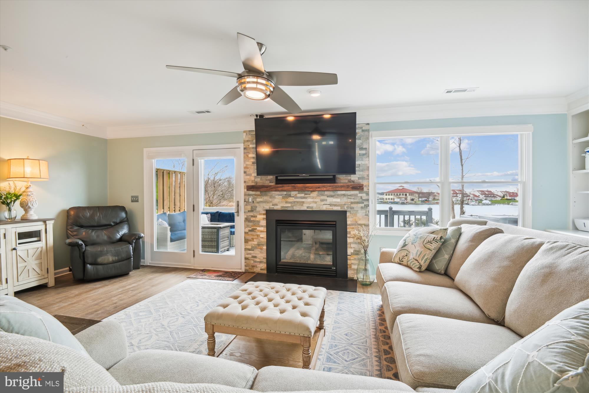 BAYSIDE - Residential