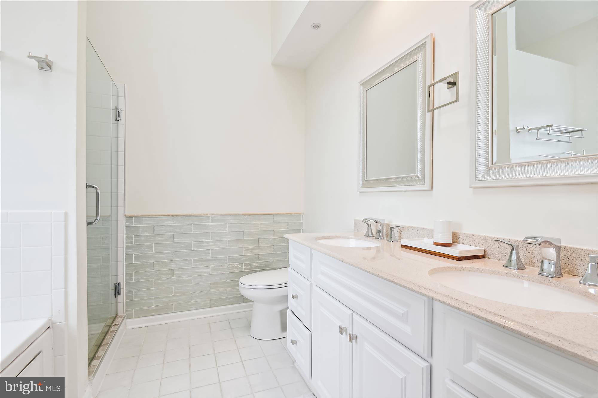 BAYSIDE - Residential