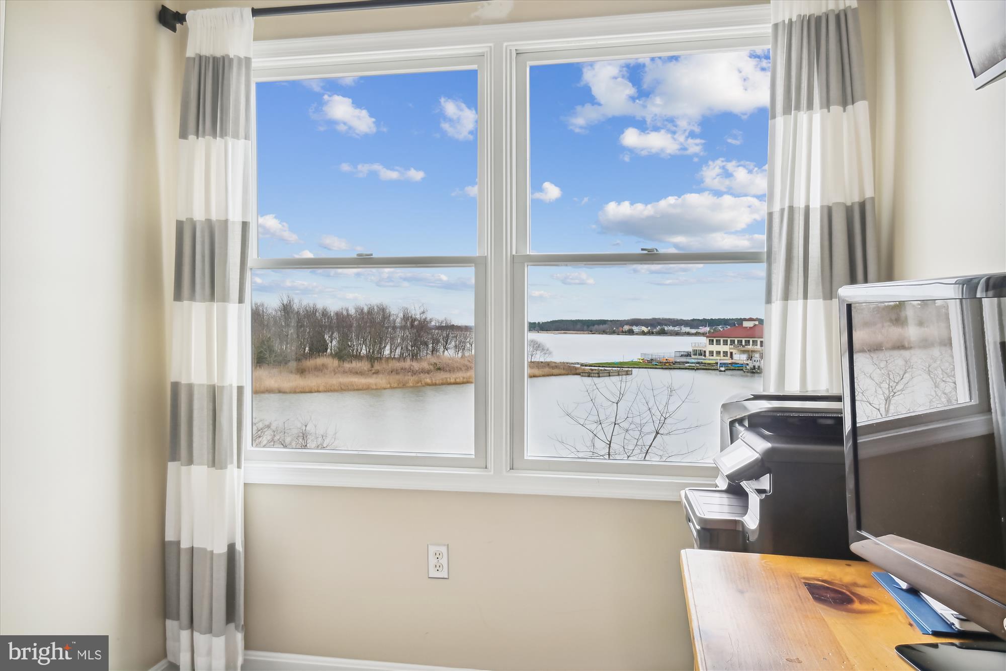 BAYSIDE - Residential