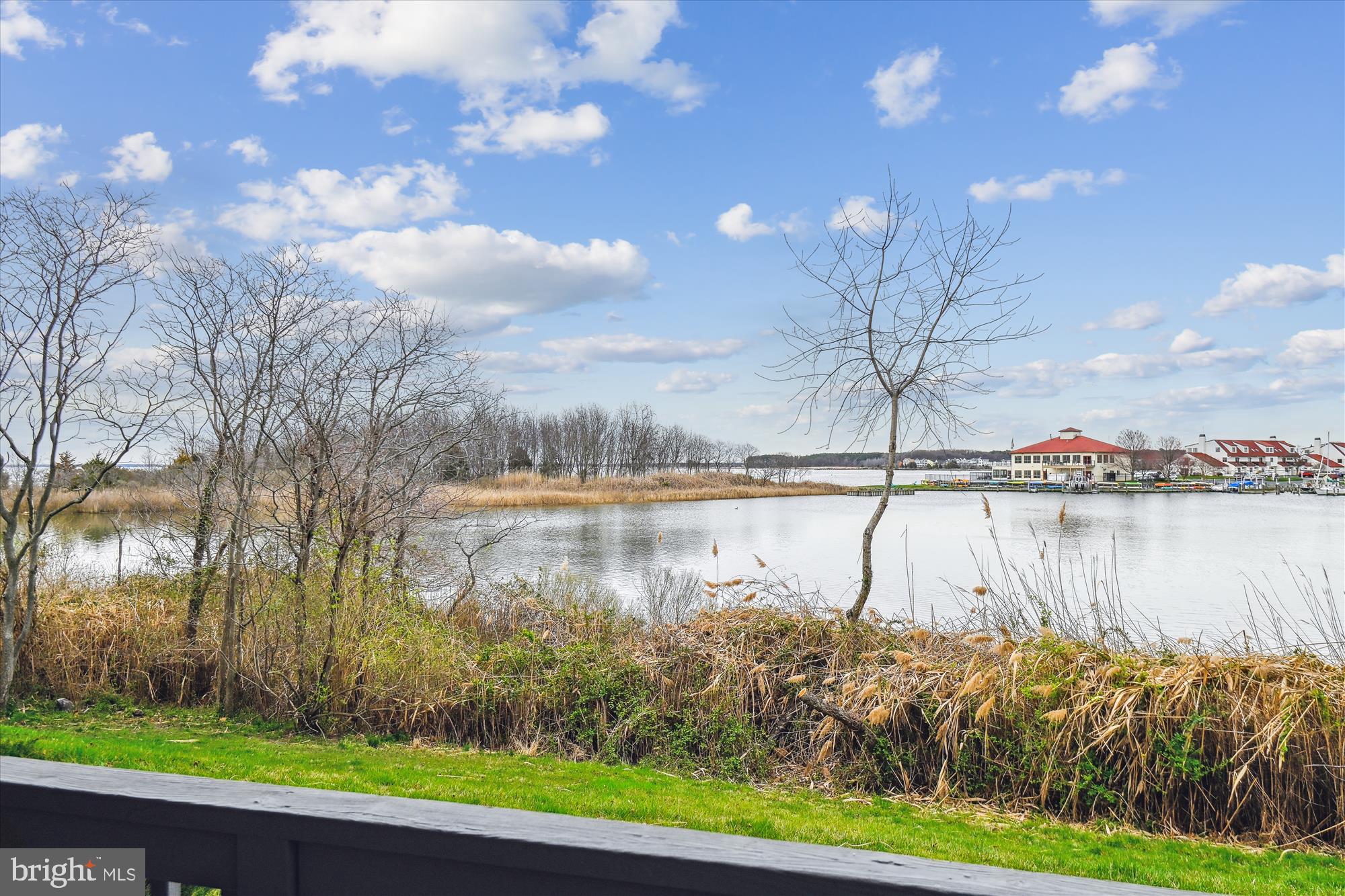 BAYSIDE - Residential