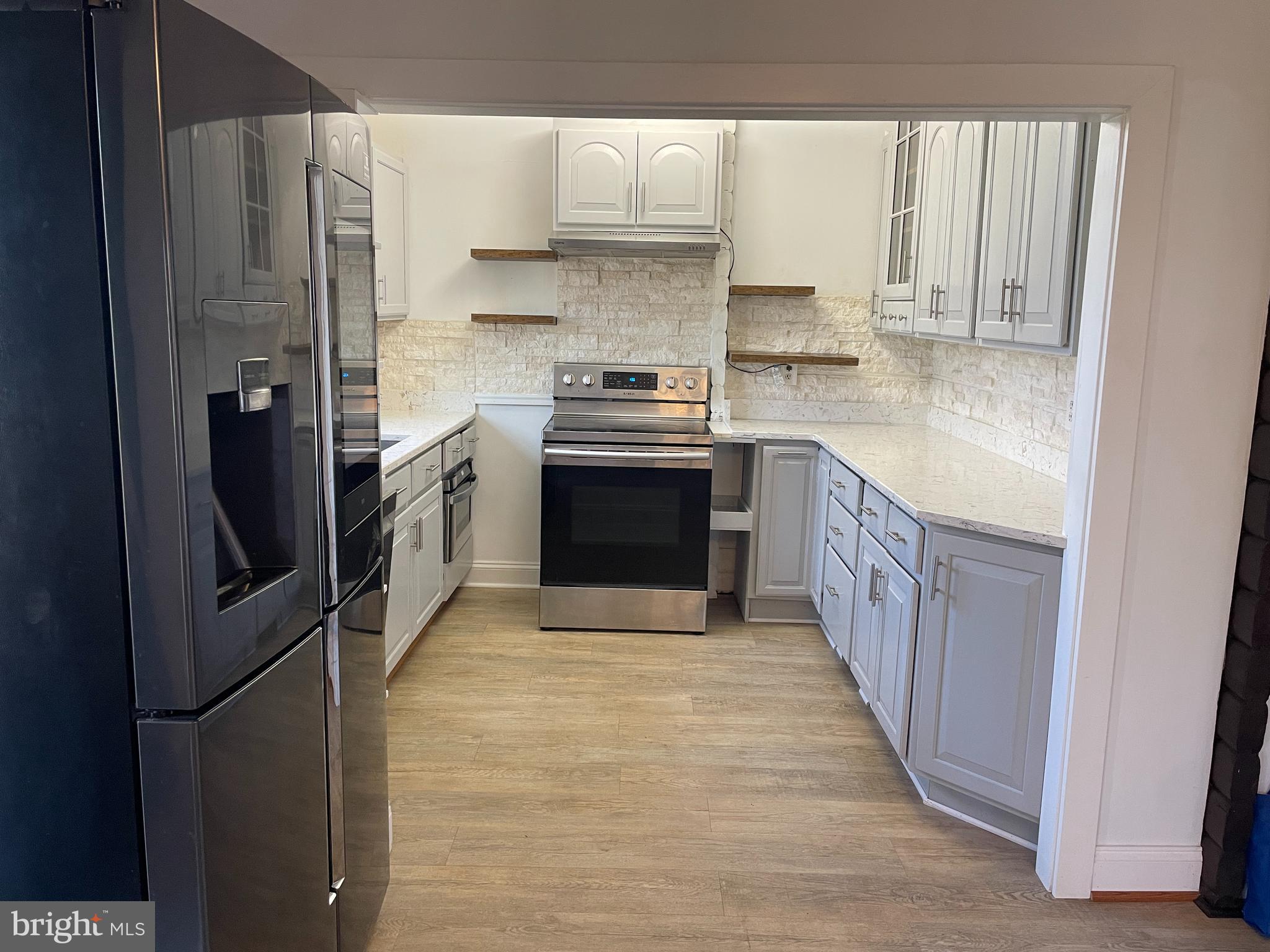 WHITE SANDS - Residential